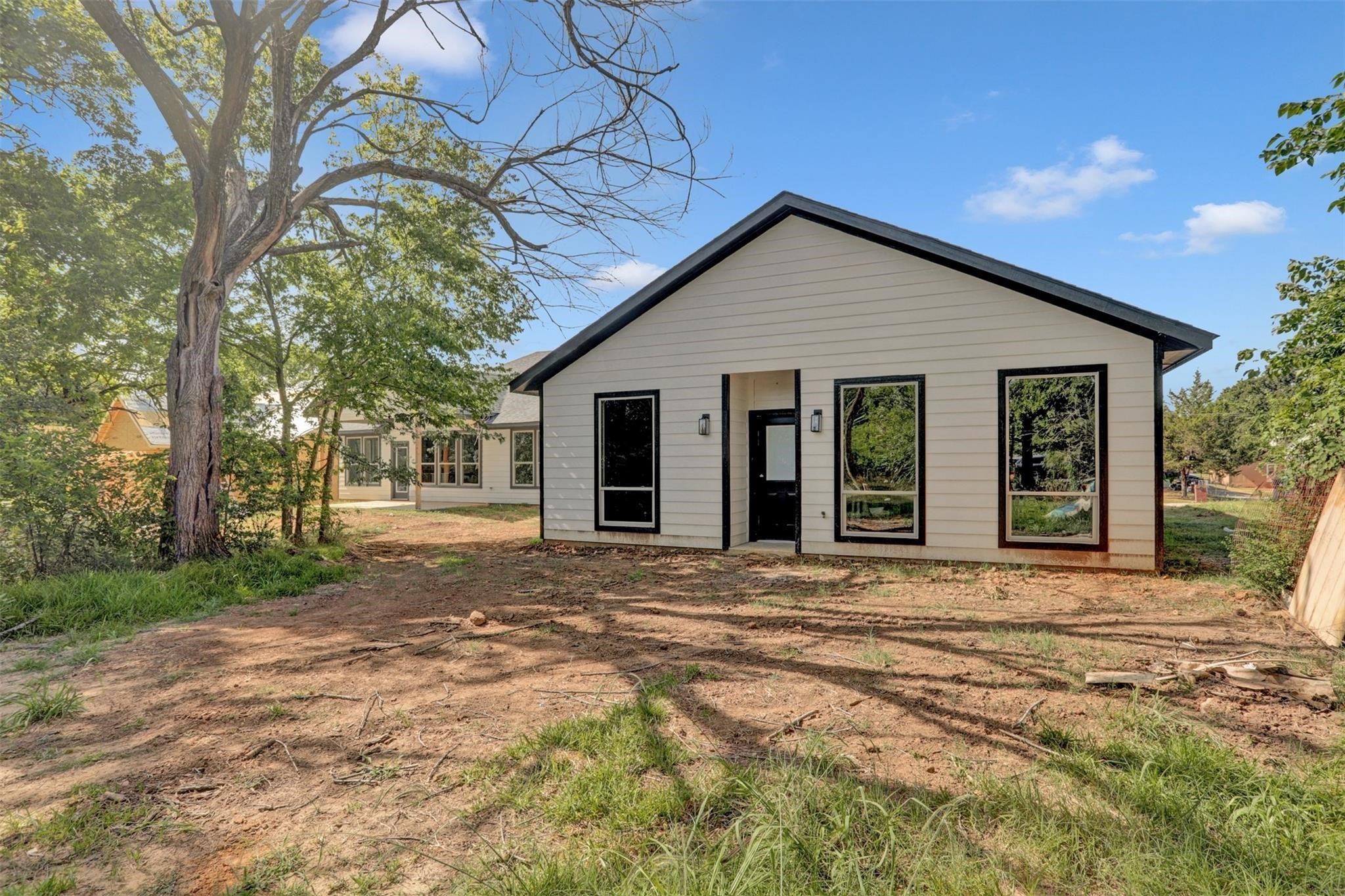 705 E Hanna Street Denison TX 75021