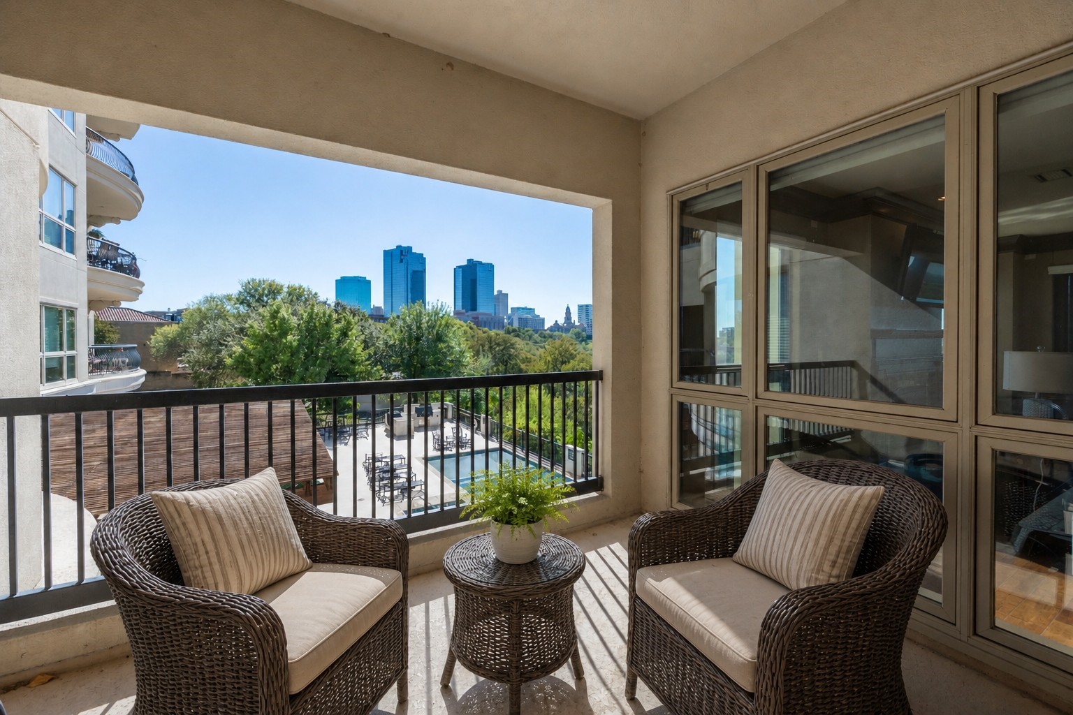 501 Samuels Avenue Fort Worth TX 76102