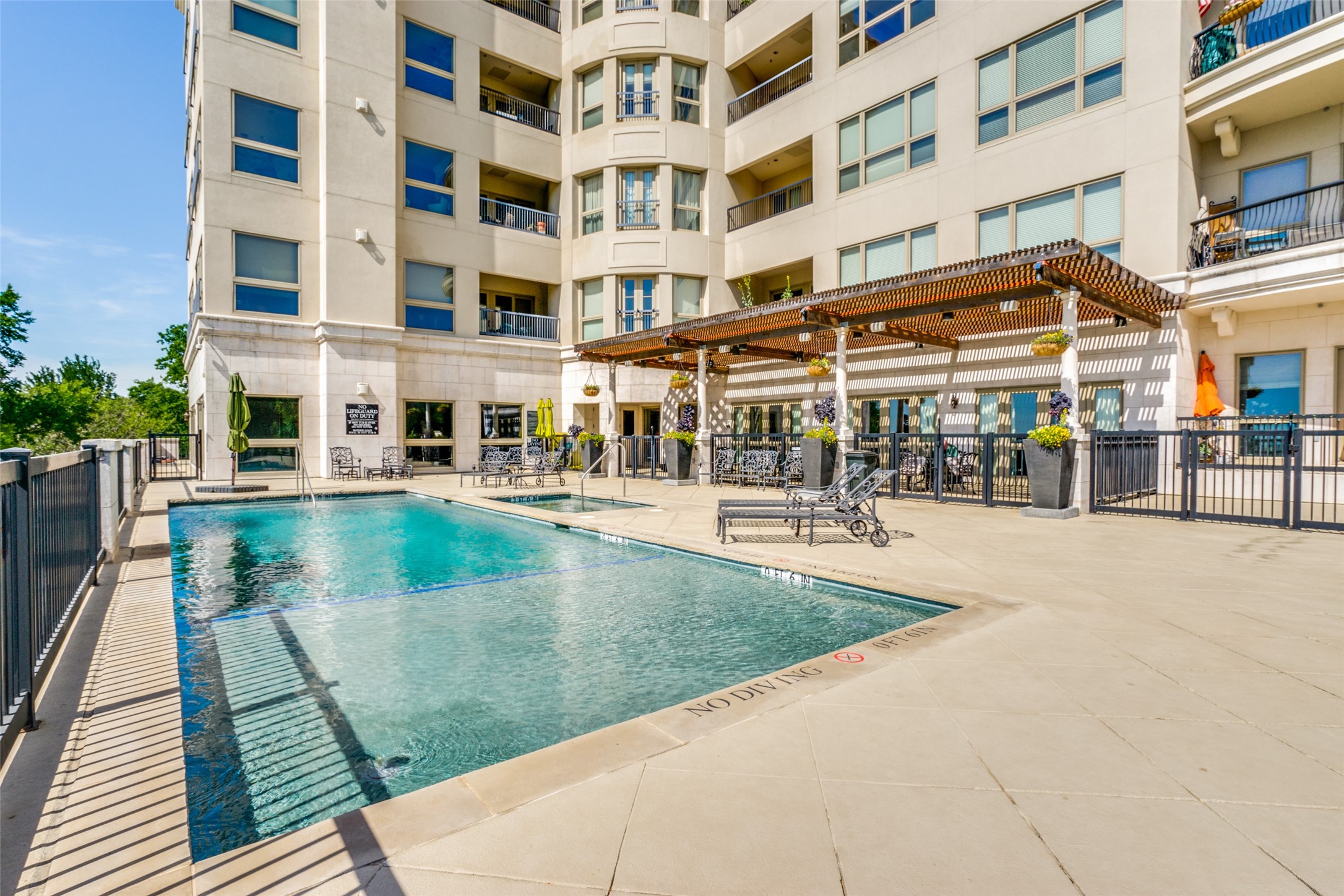 501 Samuels Avenue Fort Worth TX 76102
