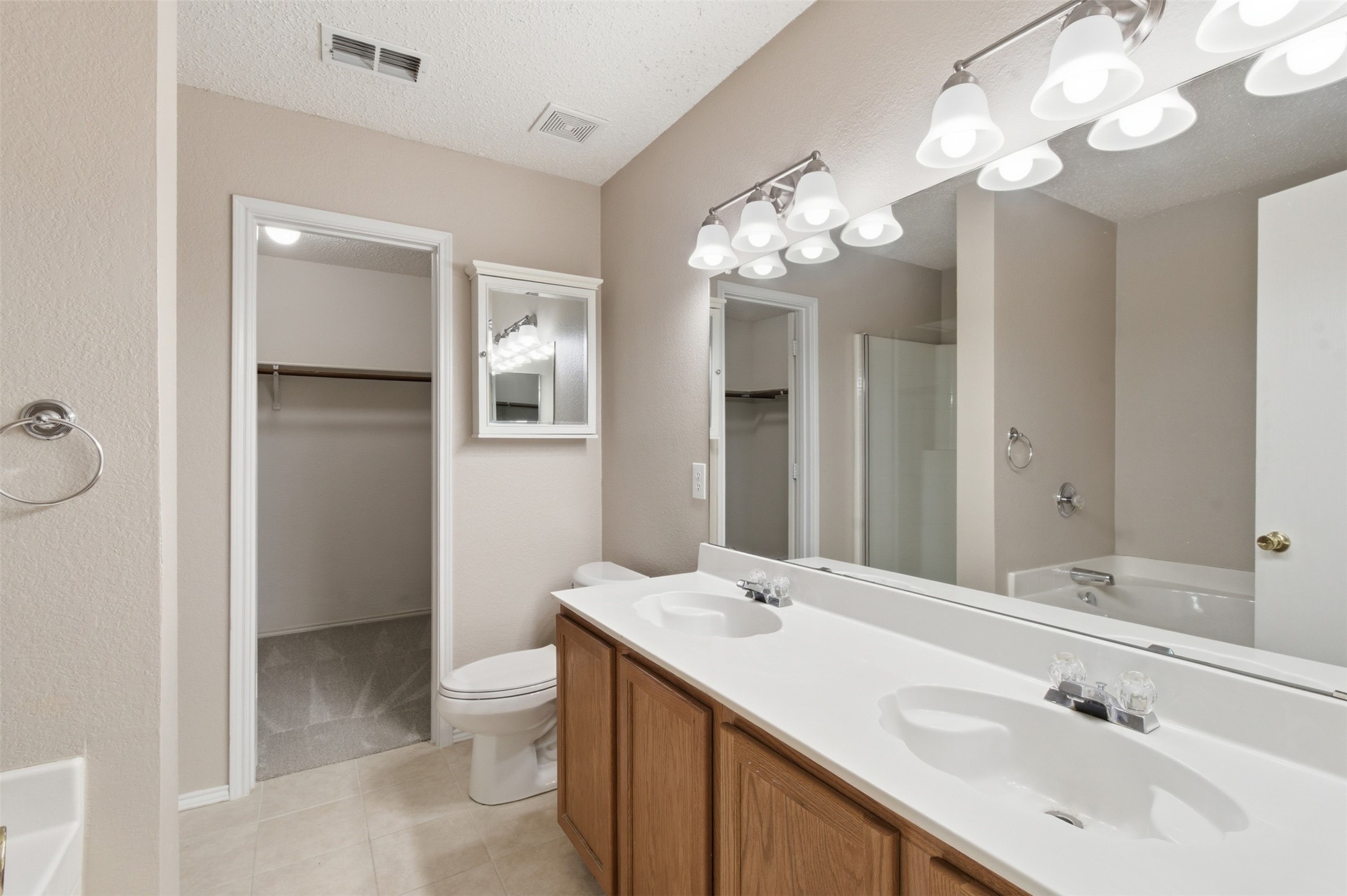 5421 Lansdowne Avenue Fort Worth TX 76135