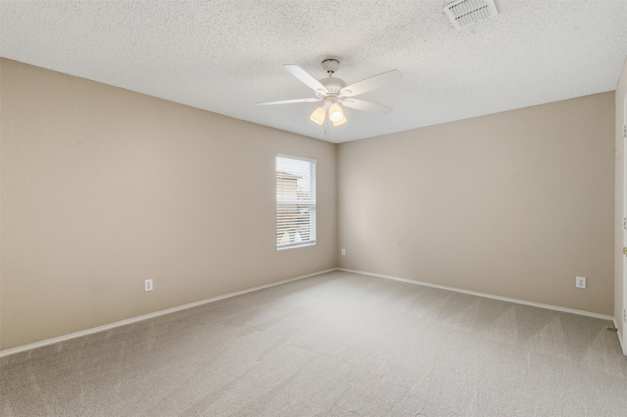 5421 Lansdowne Avenue Fort Worth TX 76135