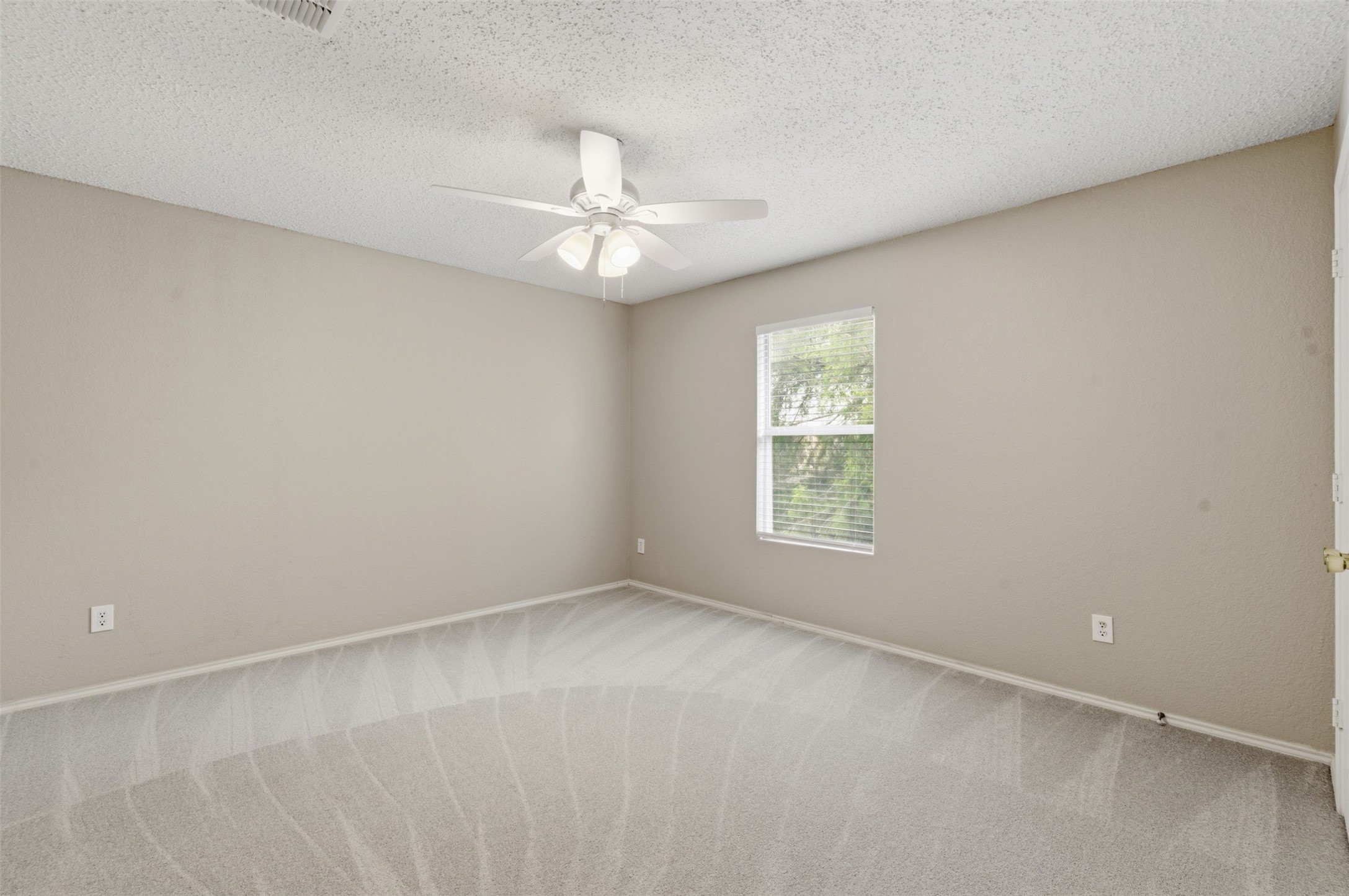 5421 Lansdowne Avenue Fort Worth TX 76135