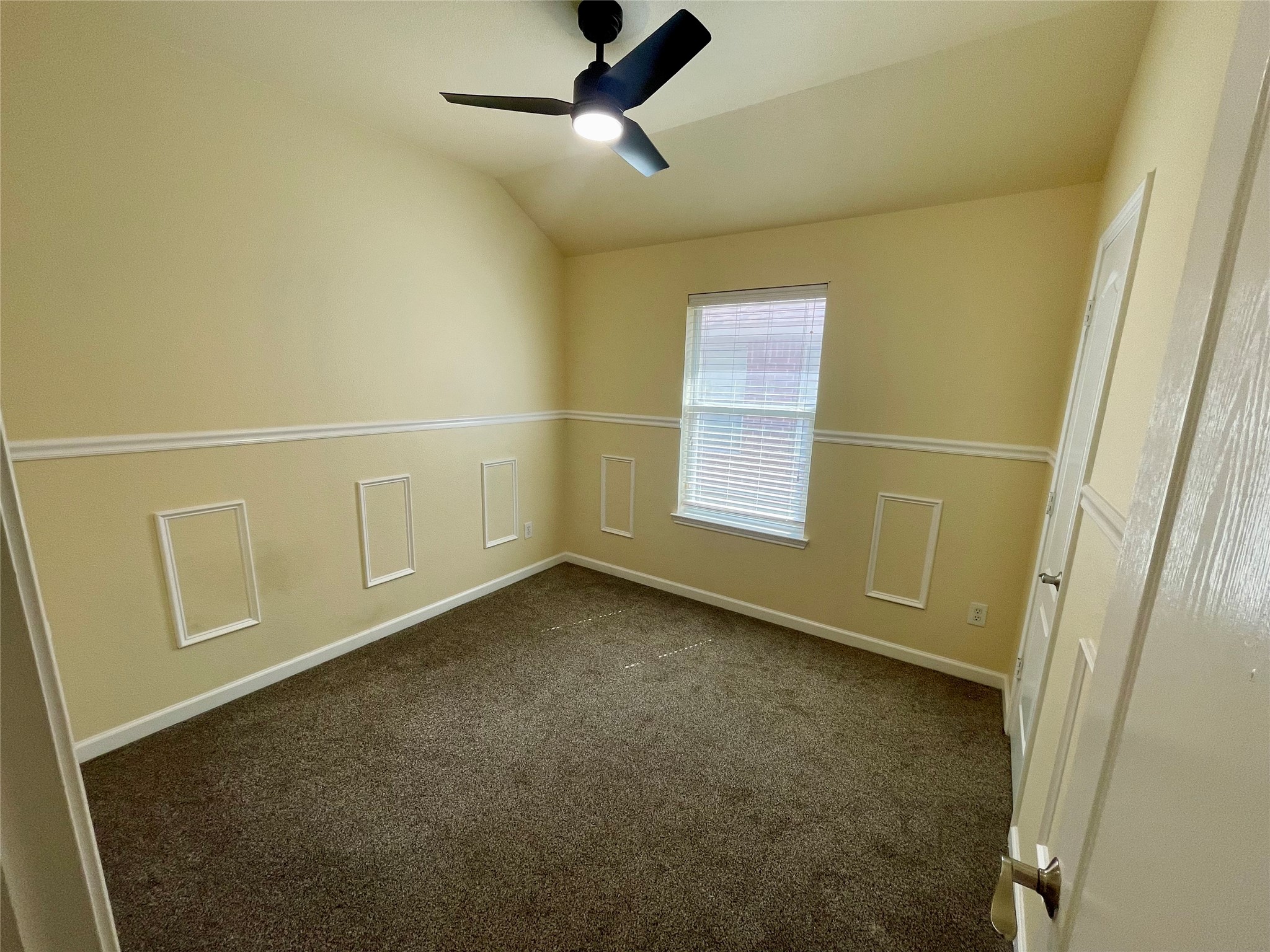 625 Hutchins Drive Crowley TX 76036