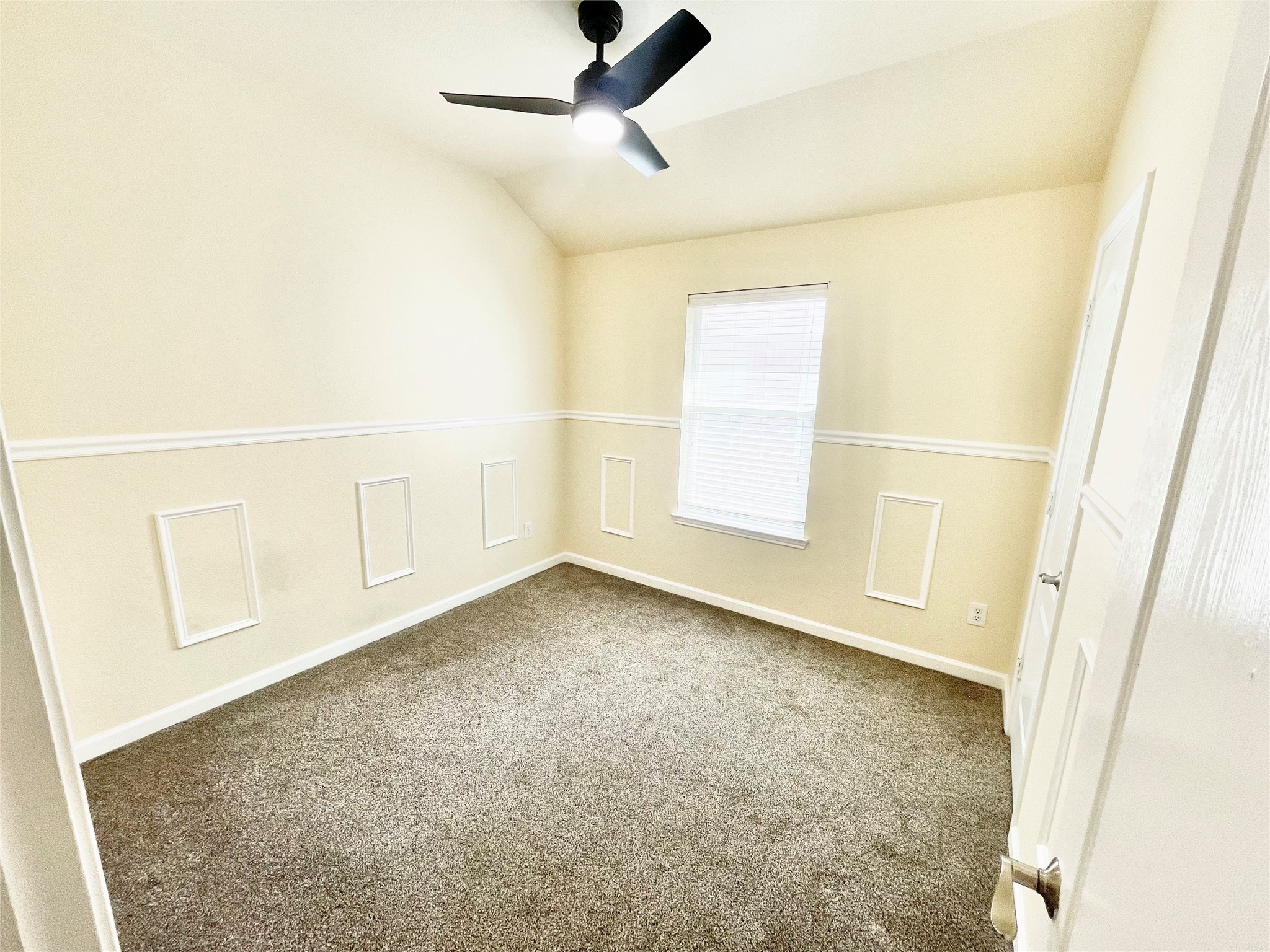 625 Hutchins Drive Crowley TX 76036