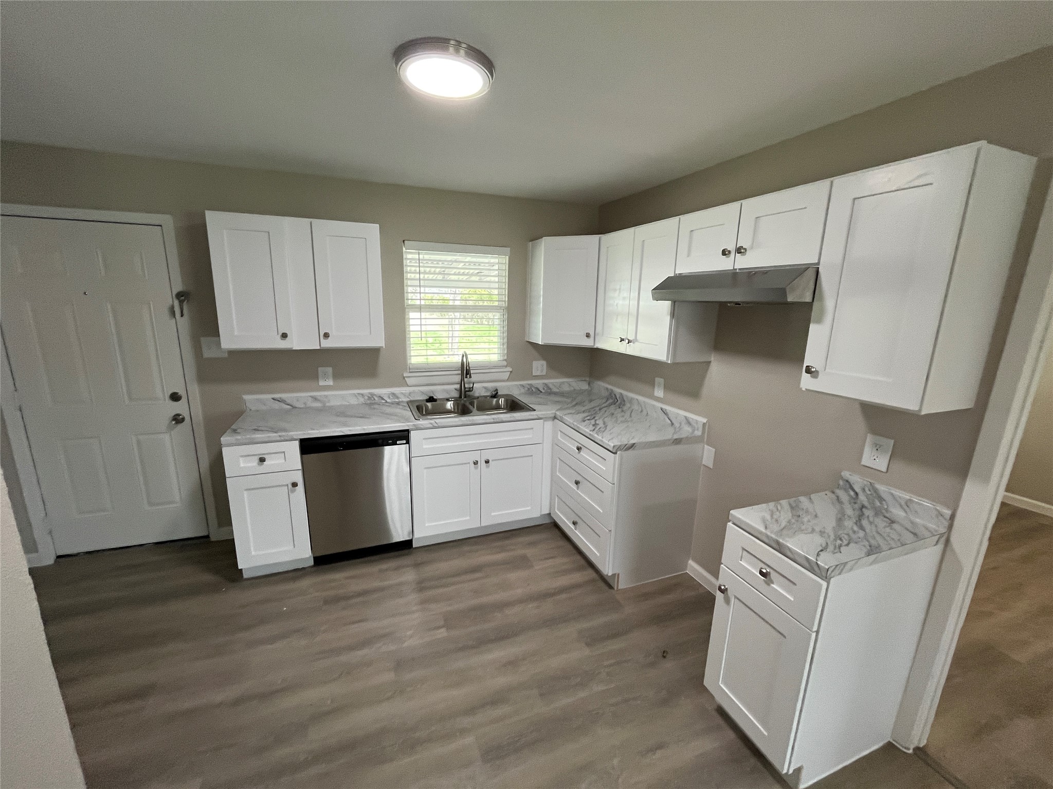 577 W 6th Street Lancaster TX 75146