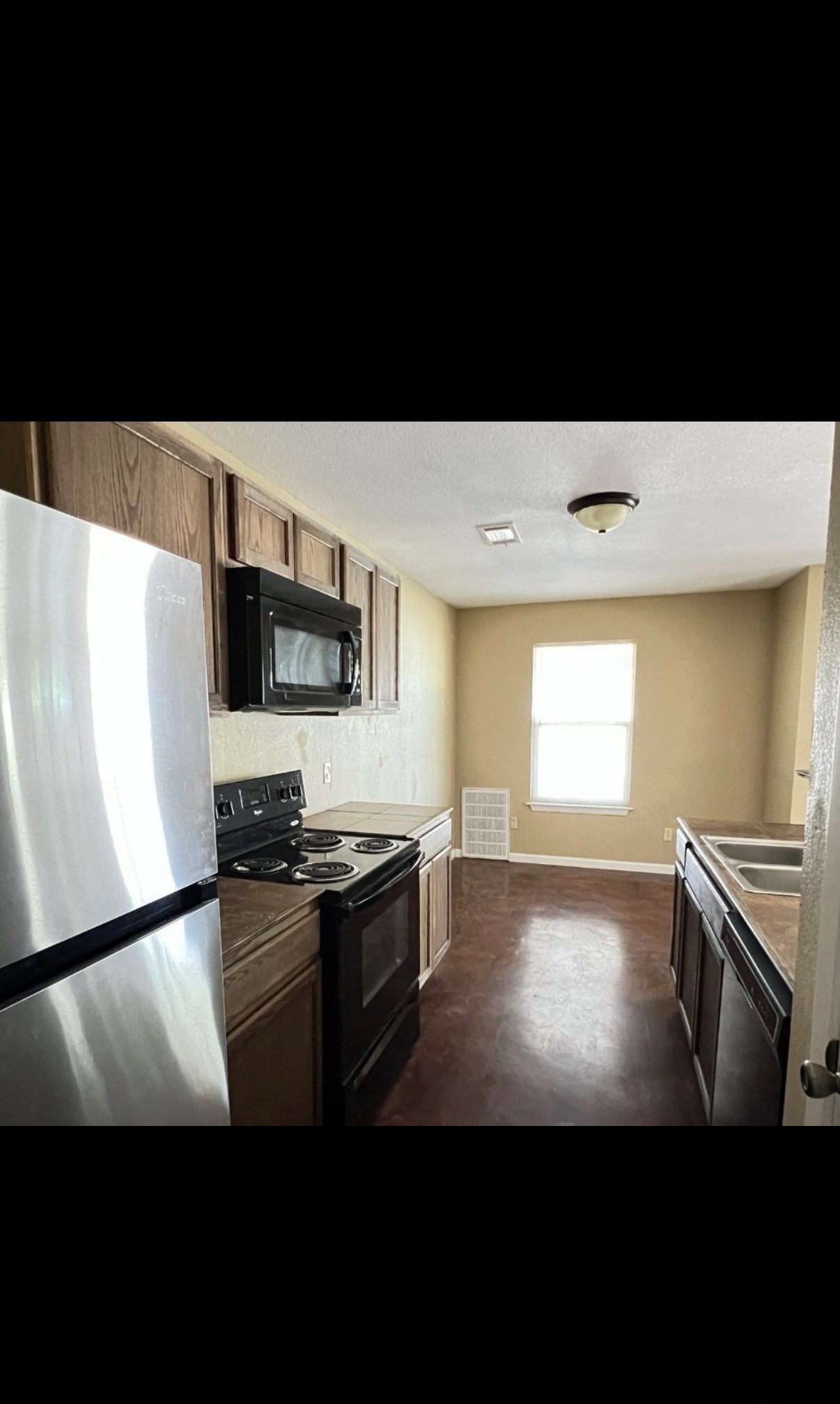 1610 Albert Broadfoot Street Bonham TX 75418