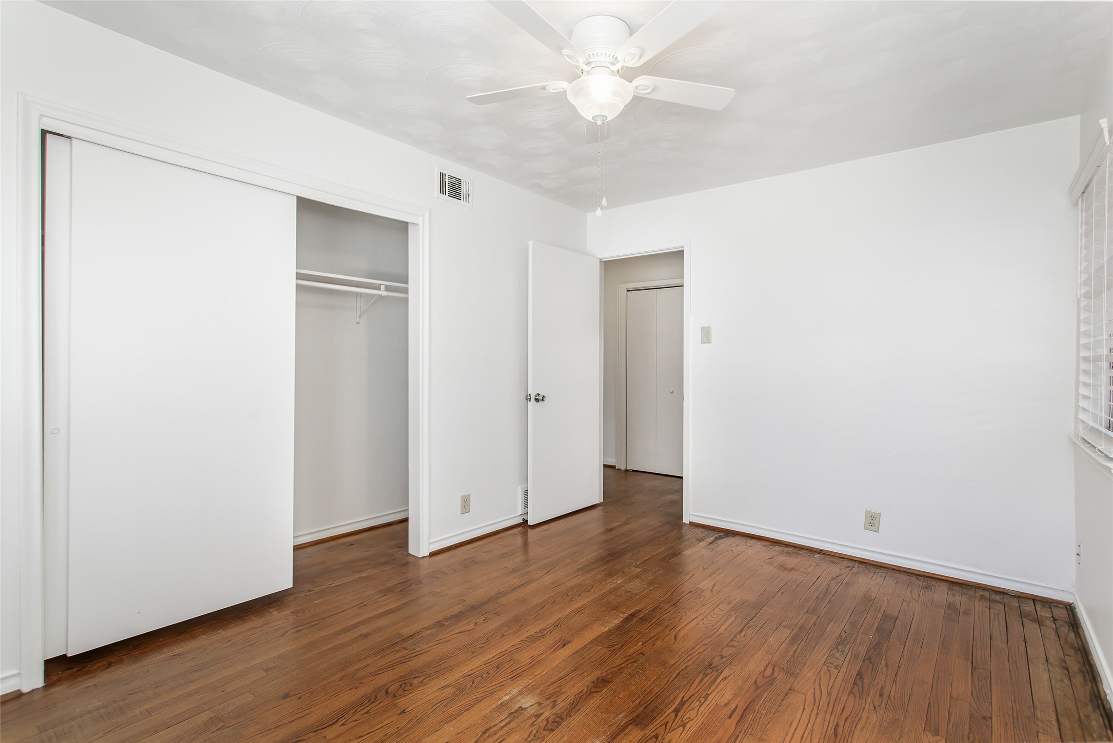 11050 Wyatt Street Dallas TX 75218