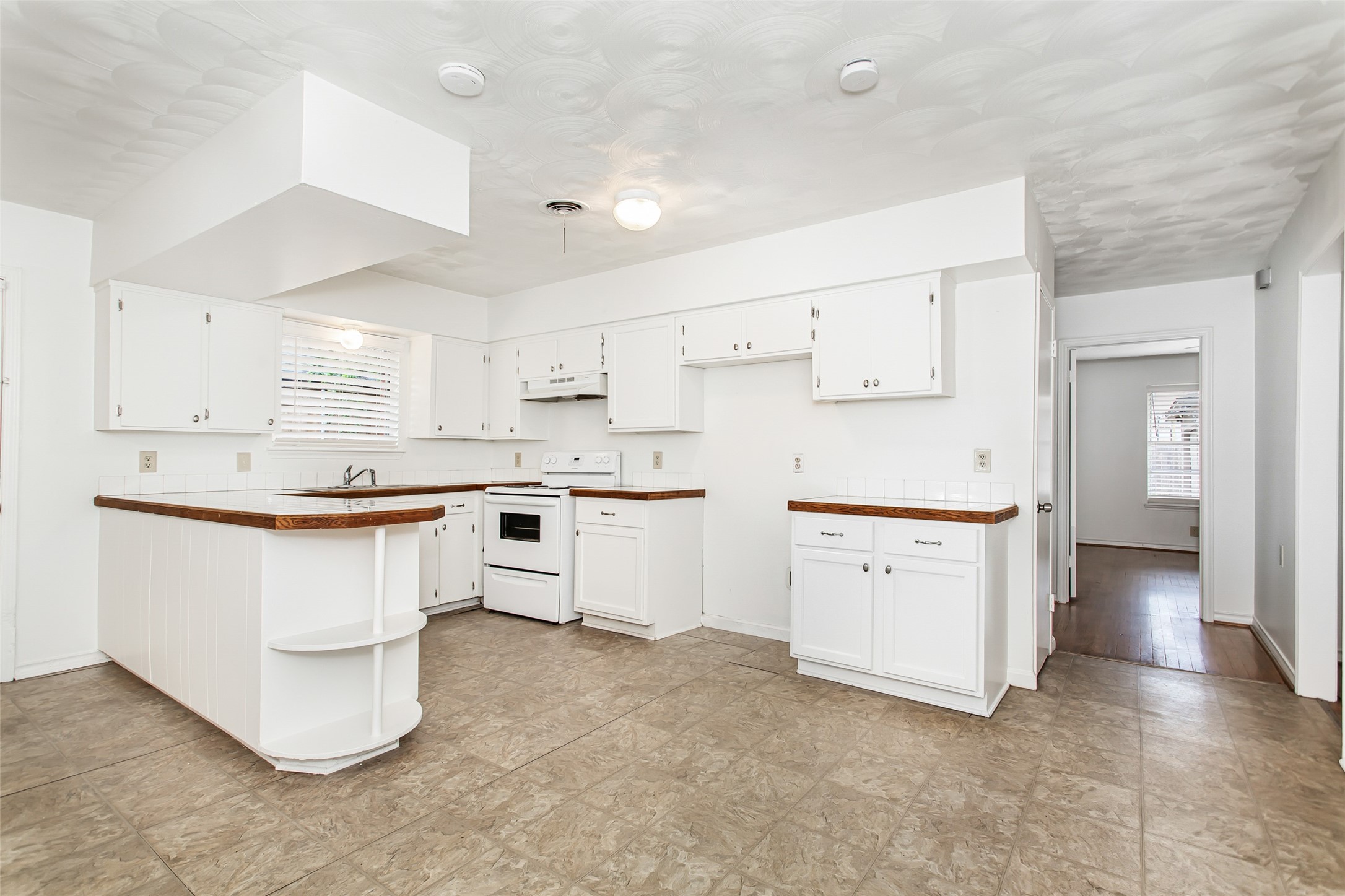 11050 Wyatt Street Dallas TX 75218