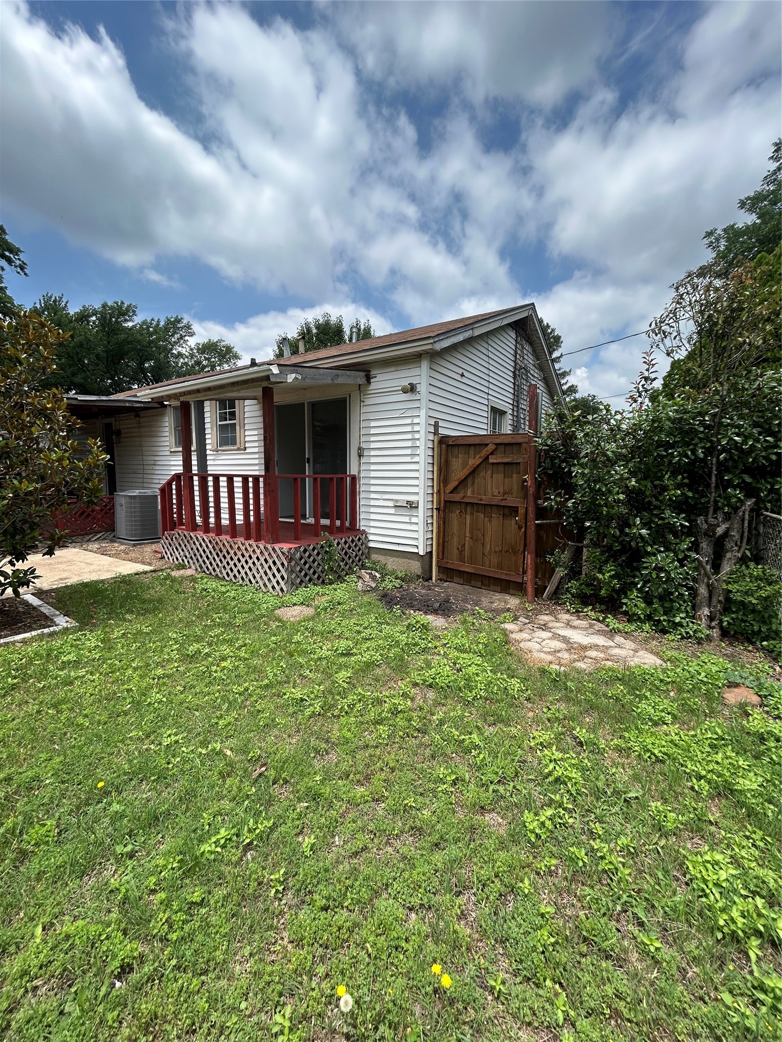 10432 San Felipe Drive Dallas TX 75218