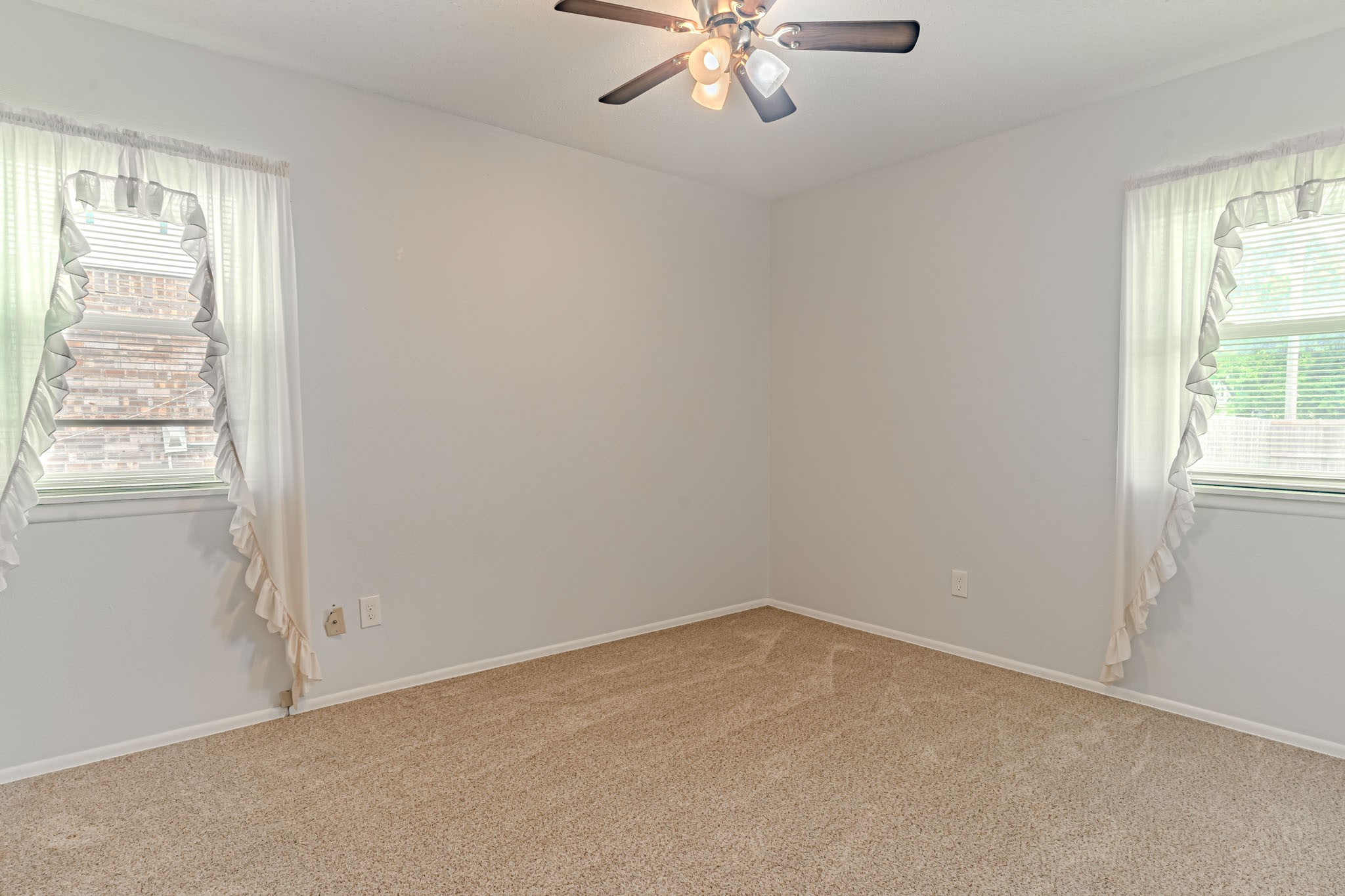 1912 15th Street Mineral Wells TX 76067
