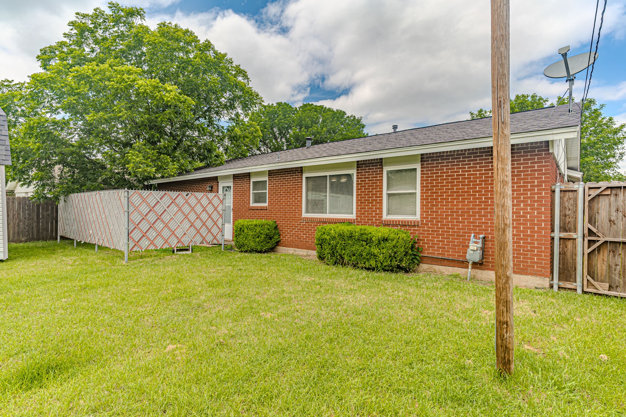 1912 15th Street Mineral Wells TX 76067