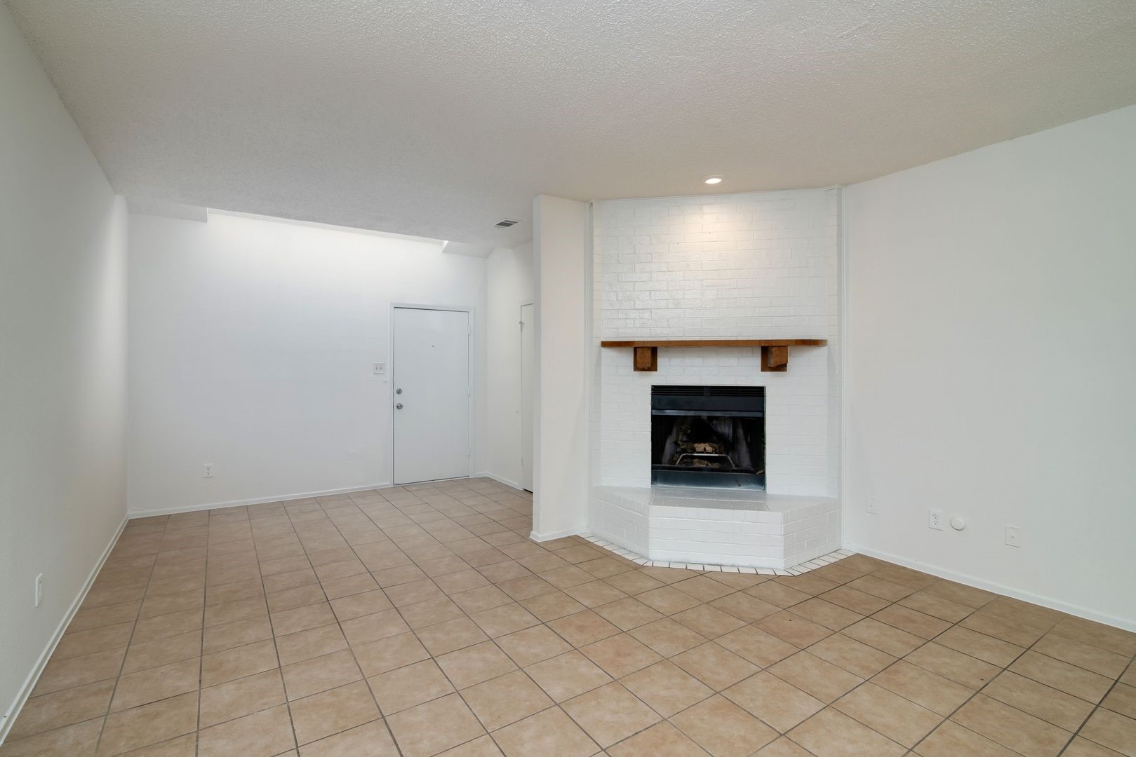 1445 Weiler Boulevard Fort Worth TX 76112