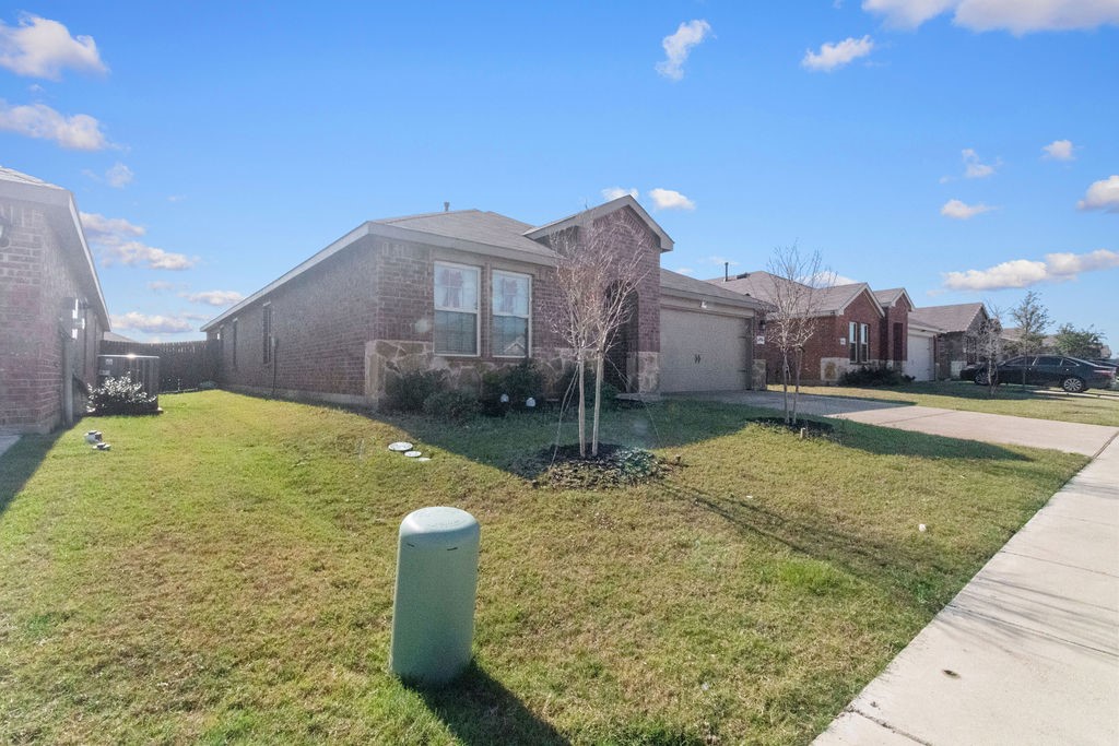 2928 Roper Street Royse City TX 75189