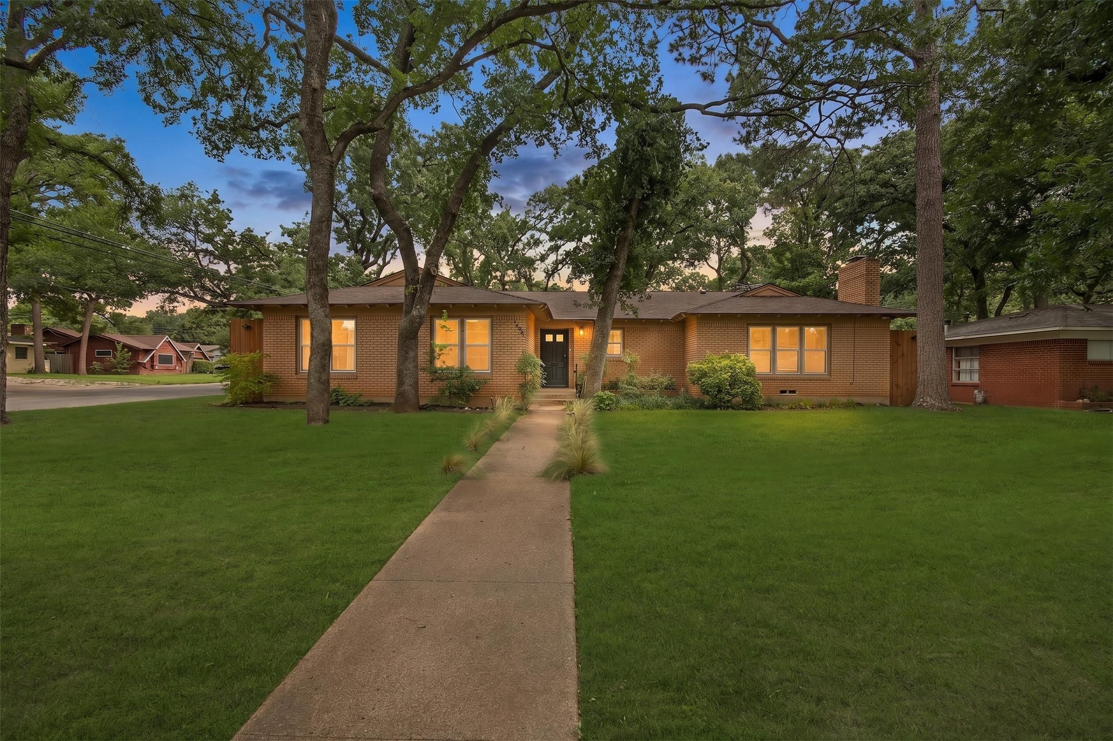 1200 Barker Street Arlington TX 76012