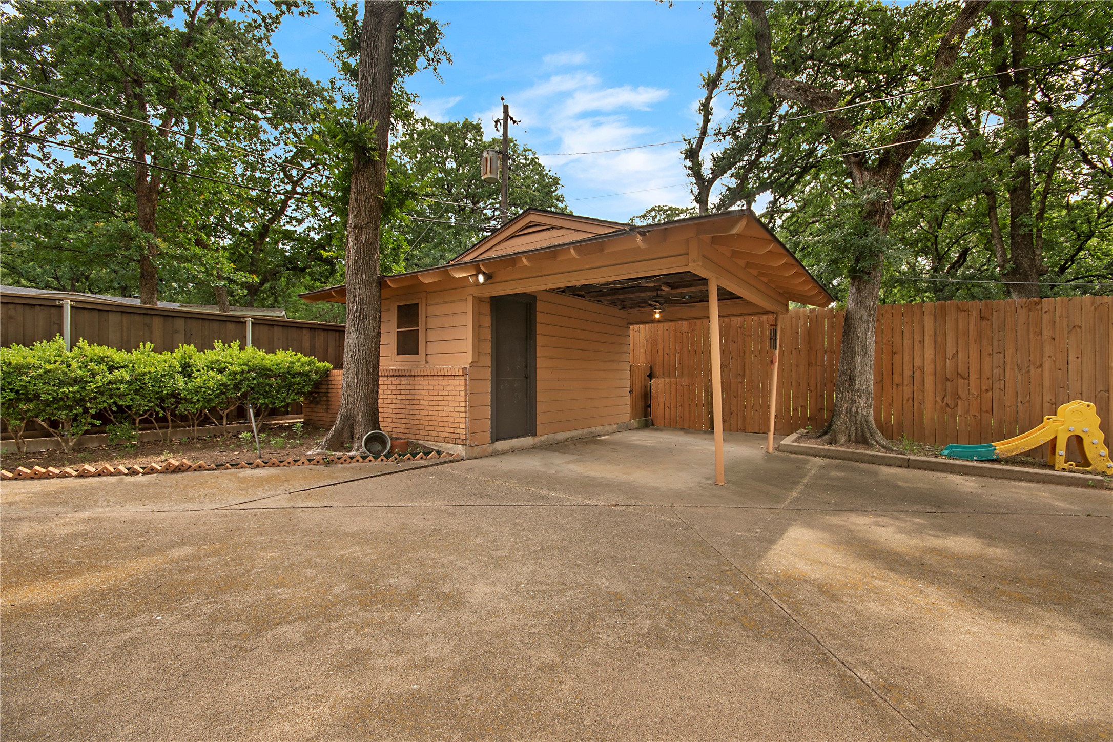 1200 Barker Street Arlington TX 76012