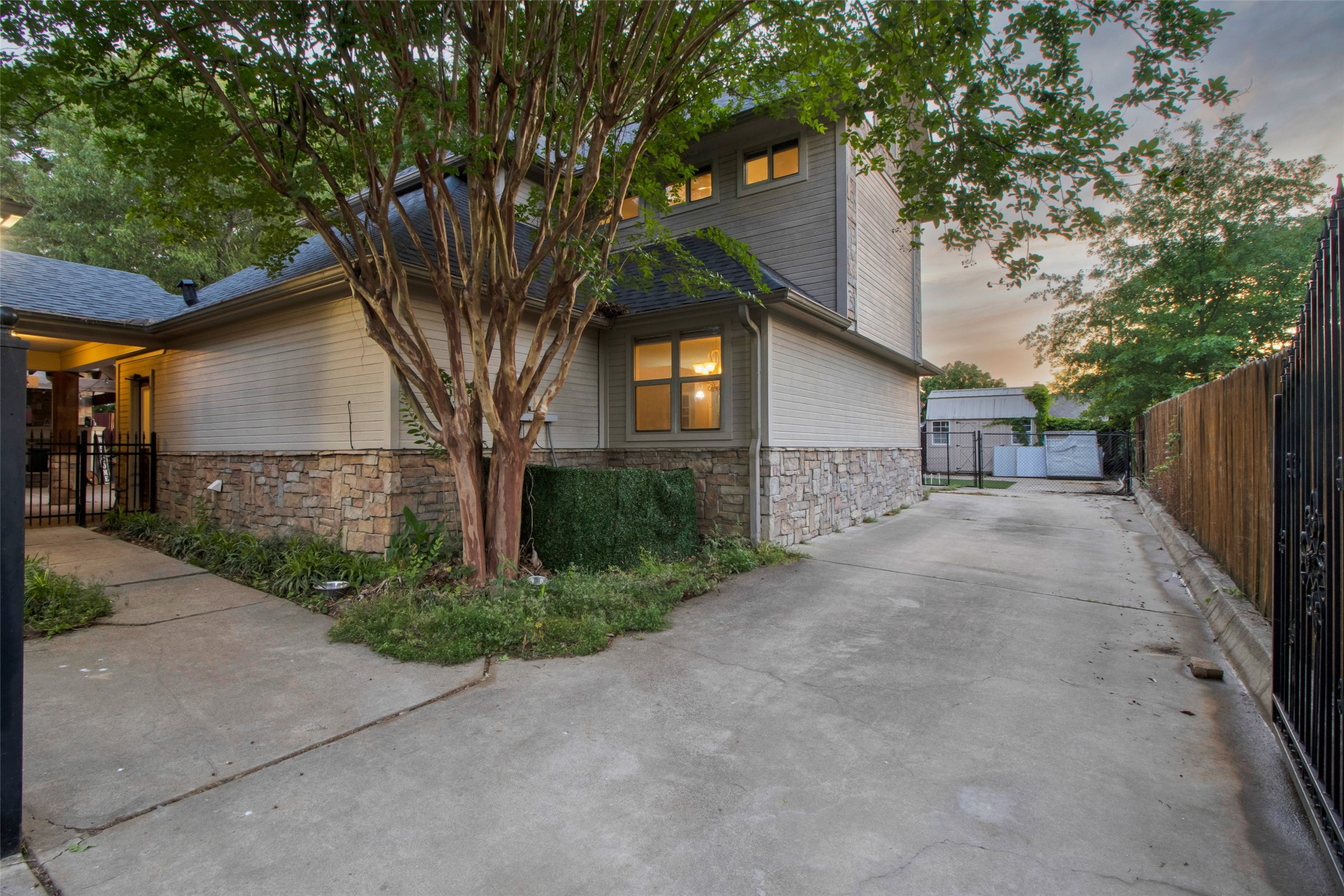 3815 Holly Ridge Drive Longview TX 75605