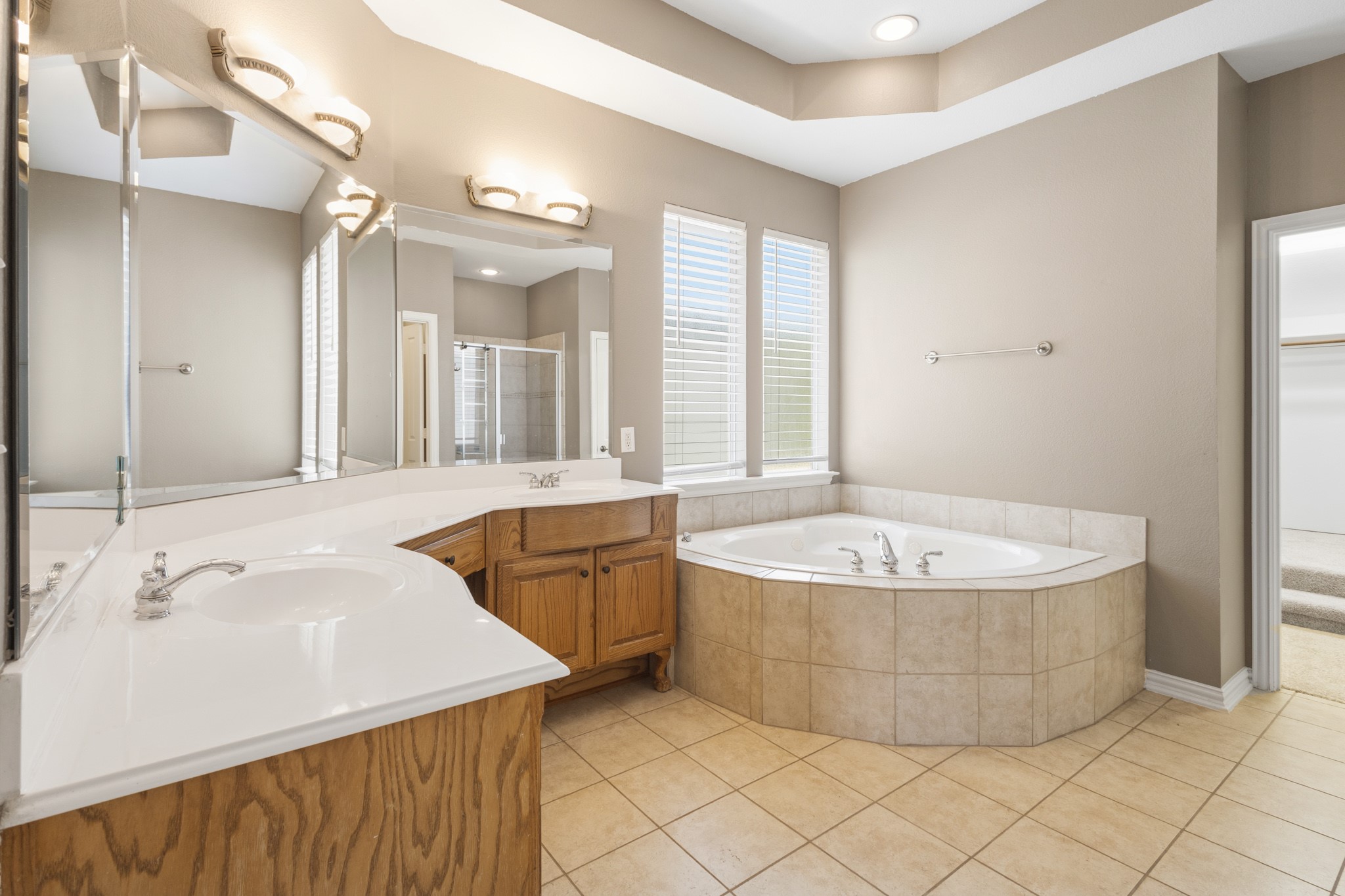 2223 Grizzly Run Lane Euless TX 76039
