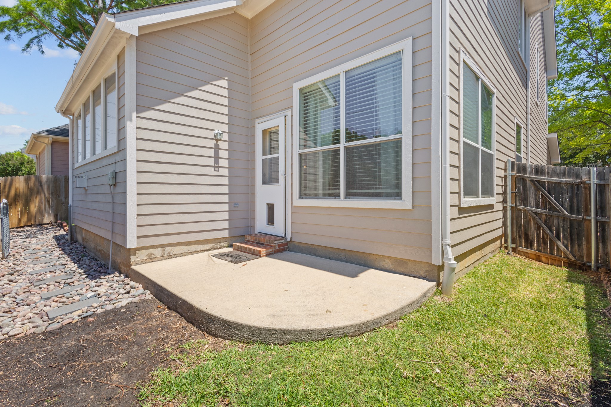 2223 Grizzly Run Lane Euless TX 76039