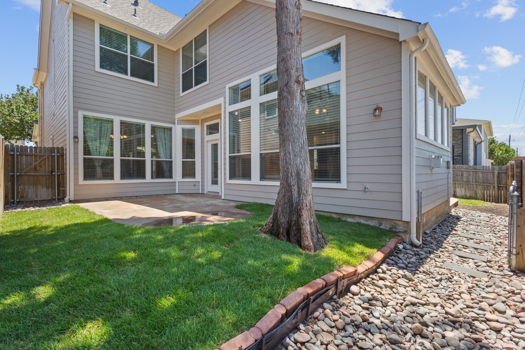2223 Grizzly Run Lane Euless TX 76039
