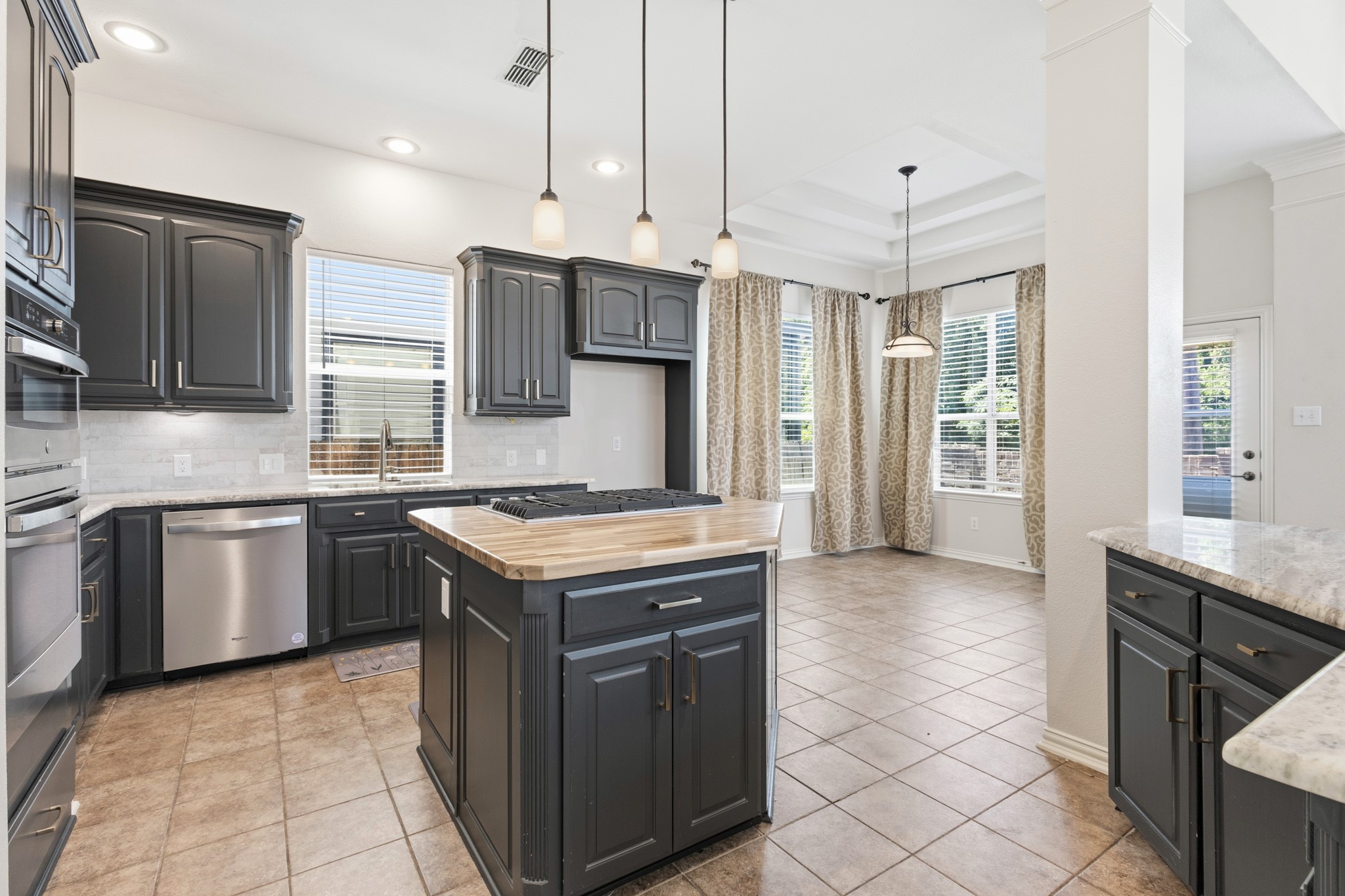 2223 Grizzly Run Lane Euless TX 76039