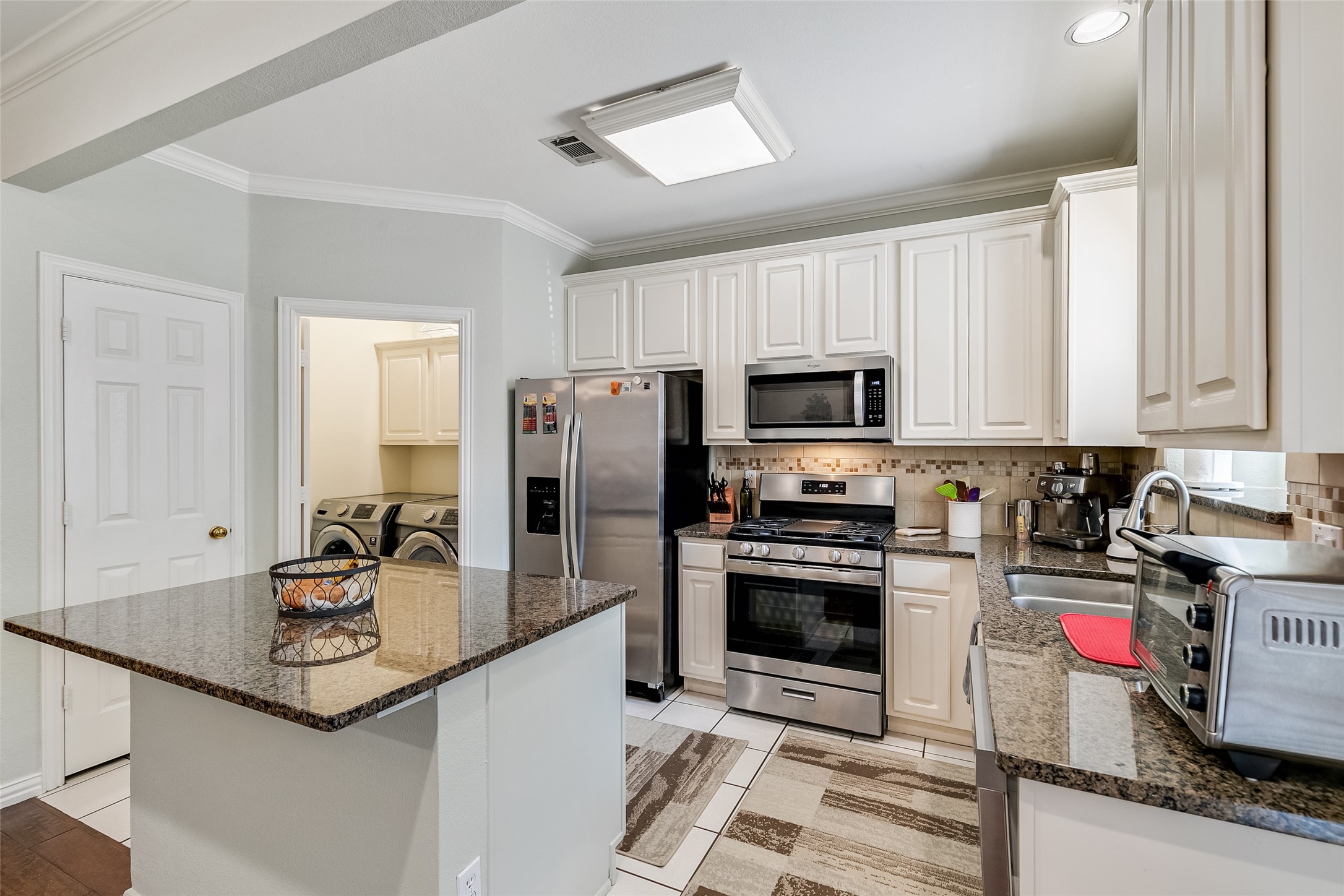 18240 Midway Road Dallas TX 75287