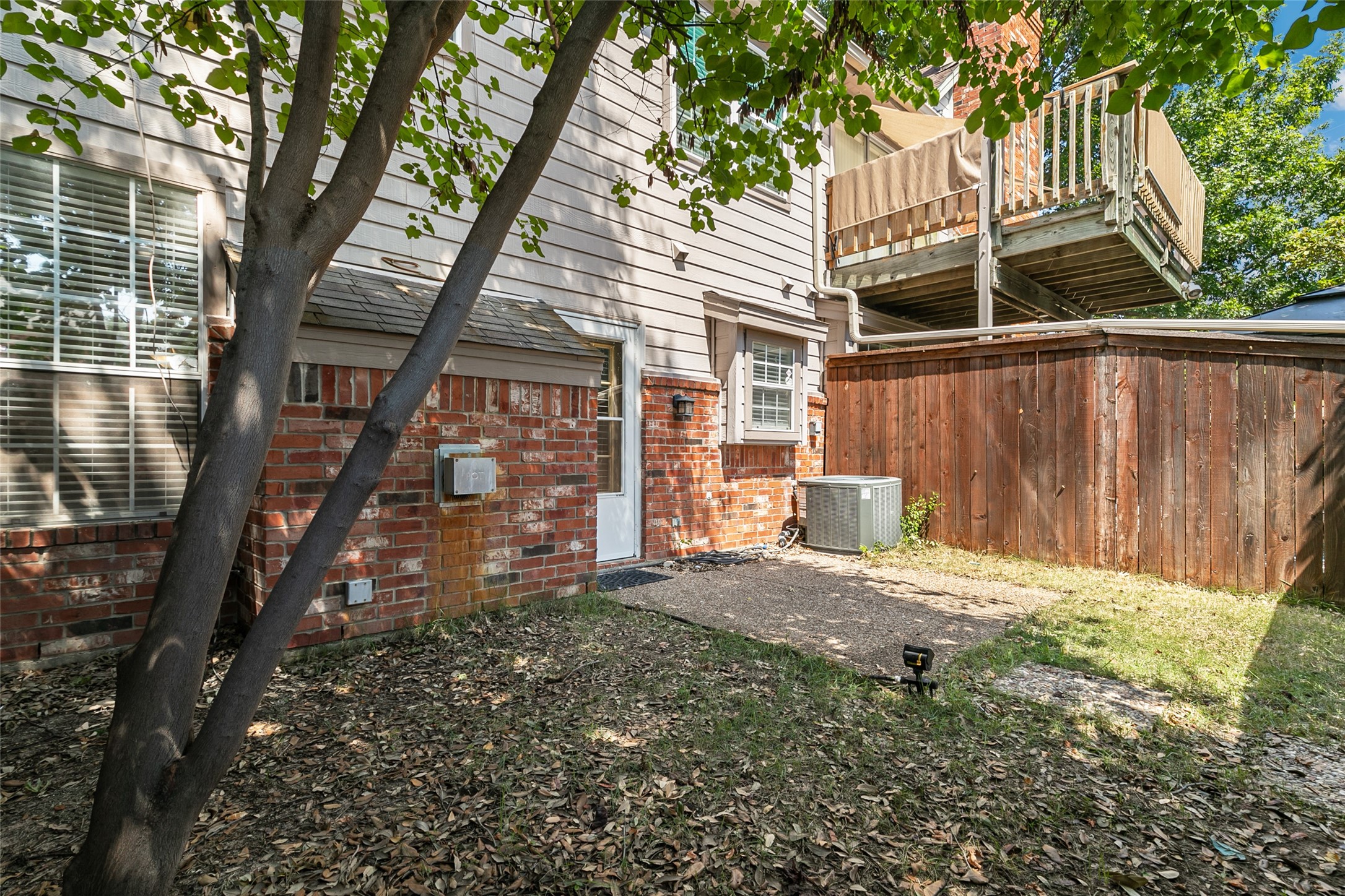 18240 Midway Road Dallas TX 75287