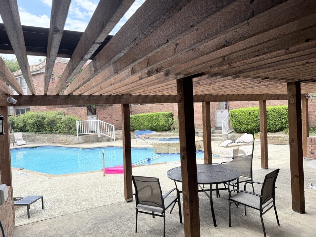 18240 Midway Road Dallas TX 75287