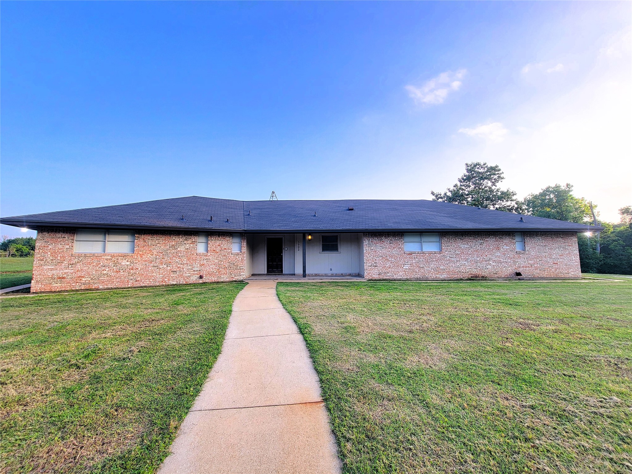 3902 E Bankhead Highway Weatherford TX 76087