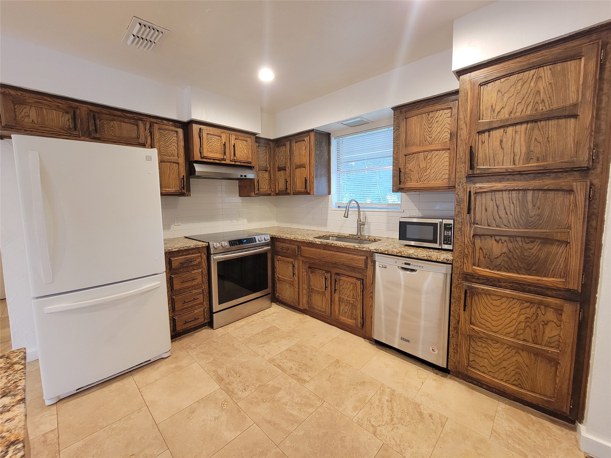 3902 E Bankhead Highway Weatherford TX 76087