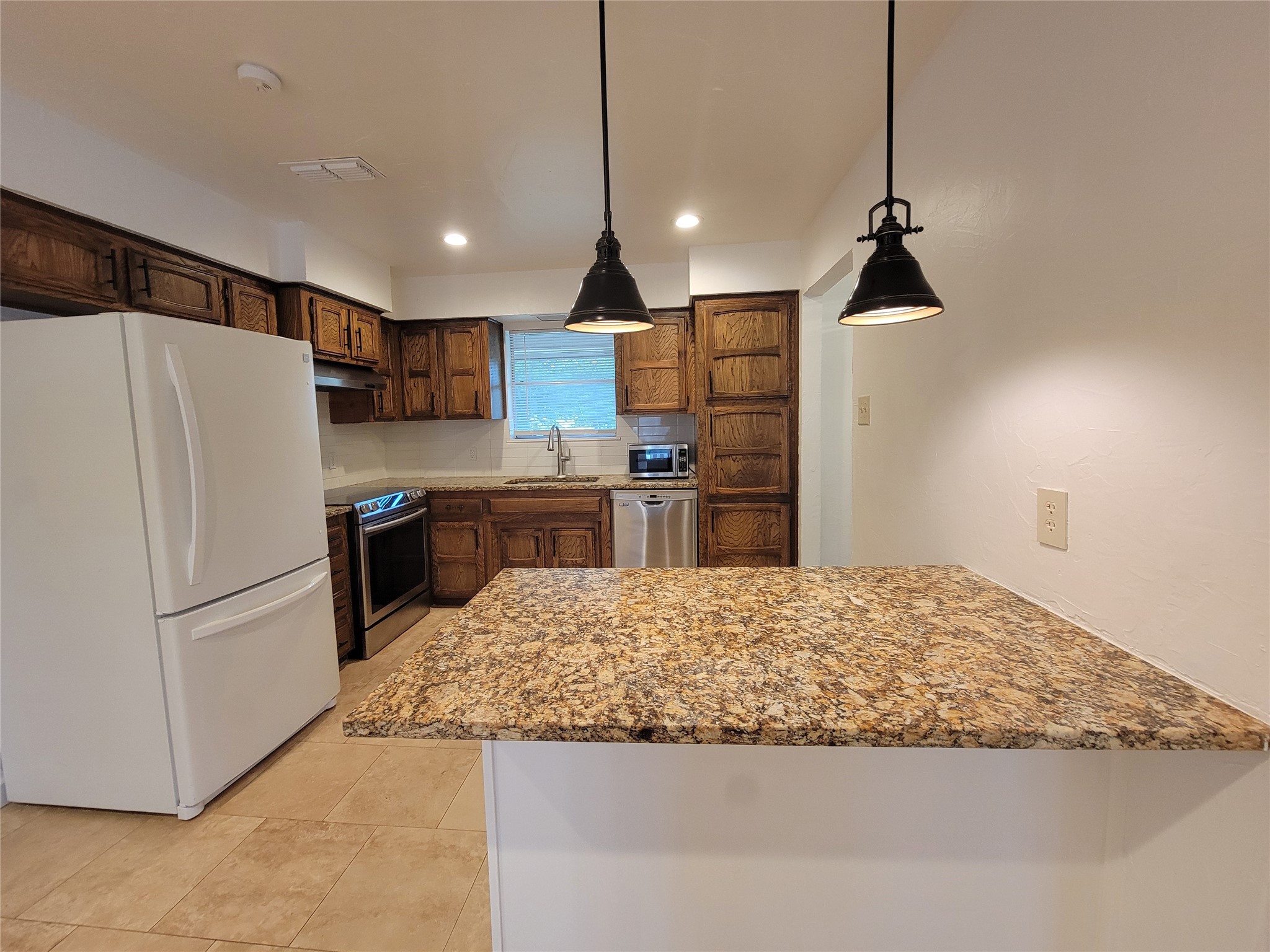 3902 E Bankhead Highway Weatherford TX 76087