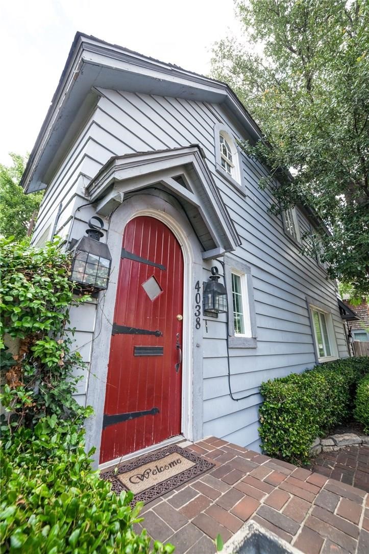 4038 N Roswell Street Dallas TX 75219