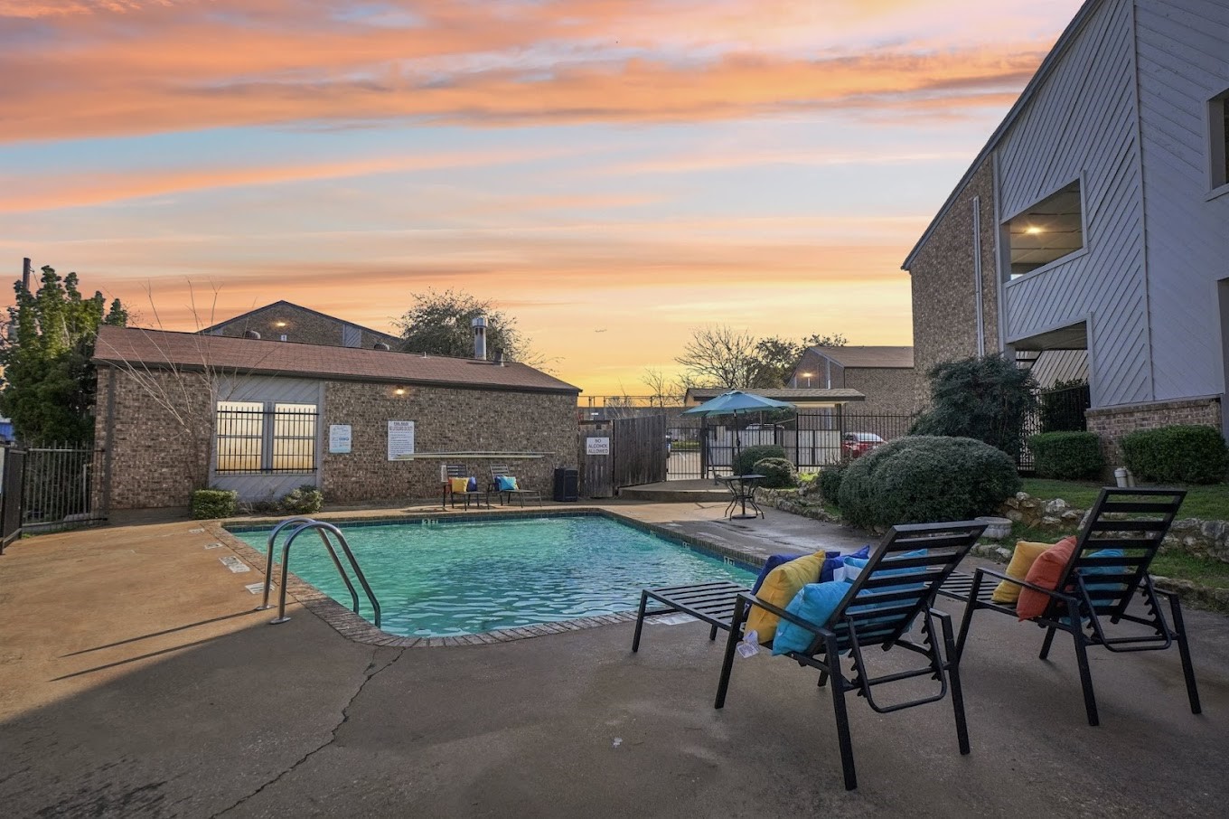 306 Vine Street Euless TX 76040