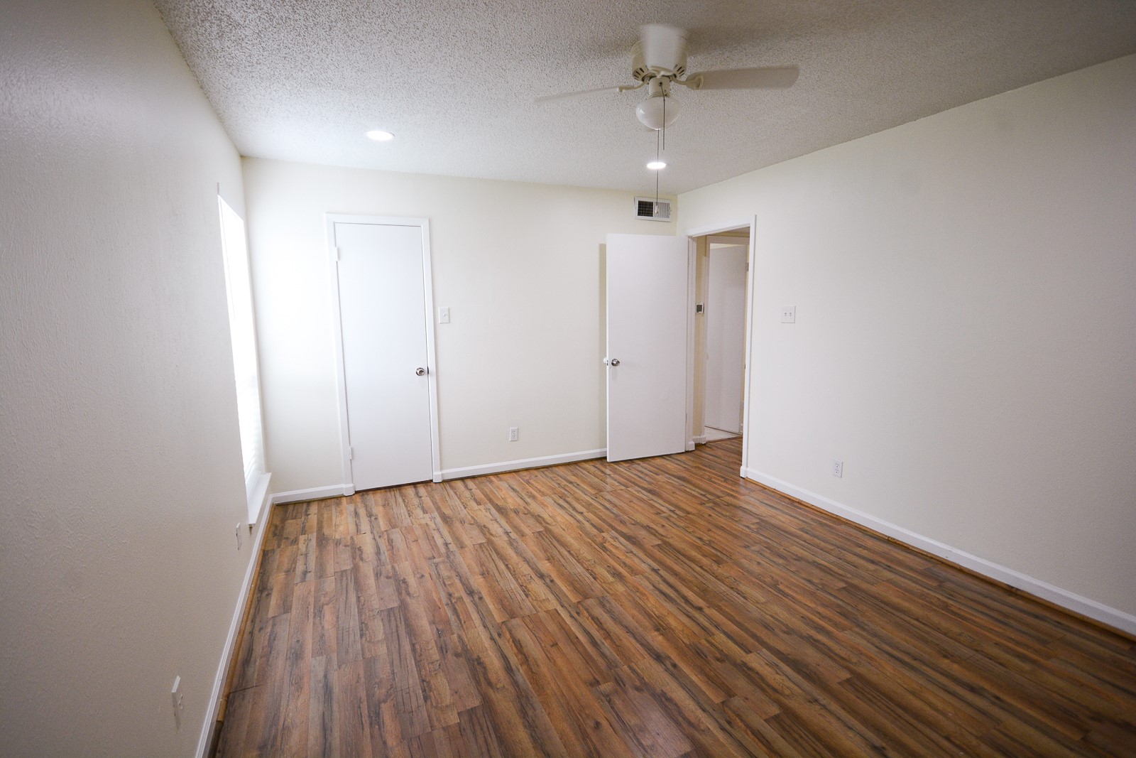 12816 Midway Road Dallas TX 75244
