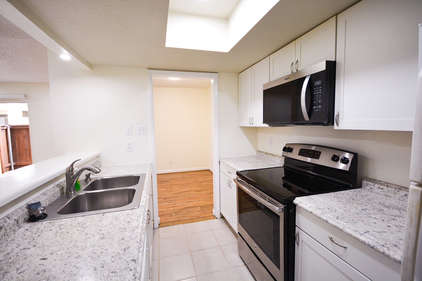 12816 Midway Road Dallas TX 75244