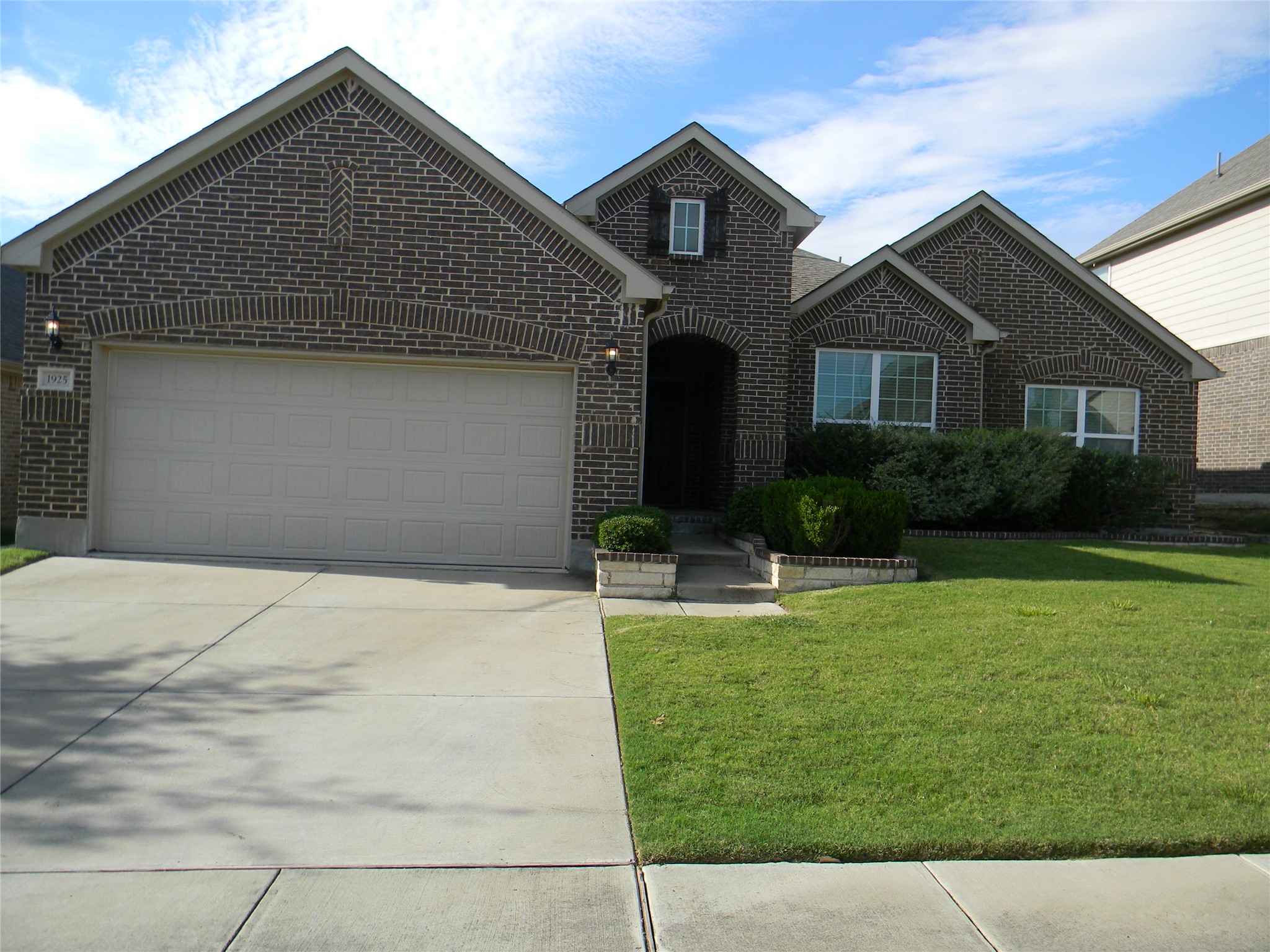 1925 Angein Lane Fort Worth TX 76131