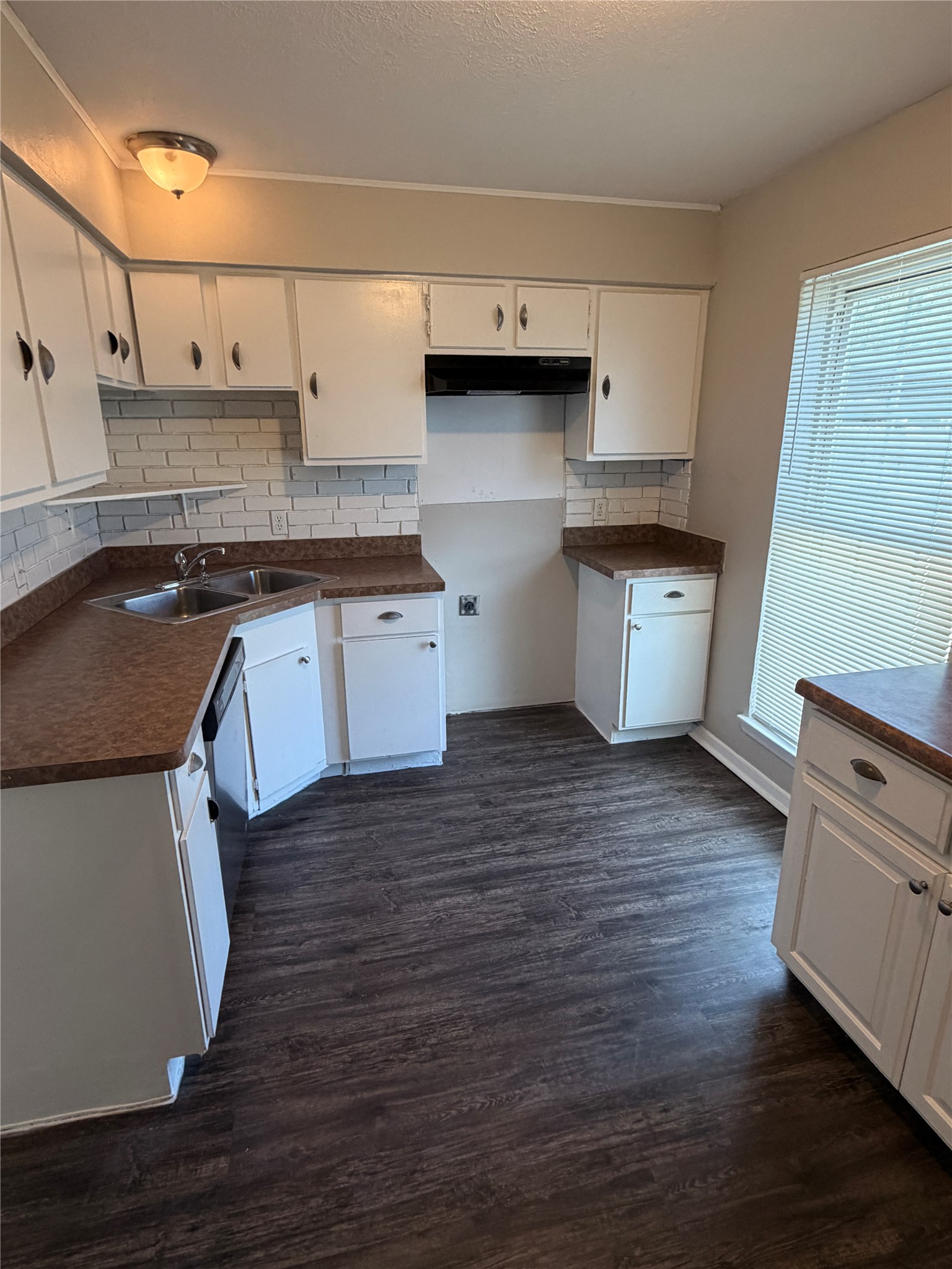 415 Stonehenge Drive Arlington TX 76014