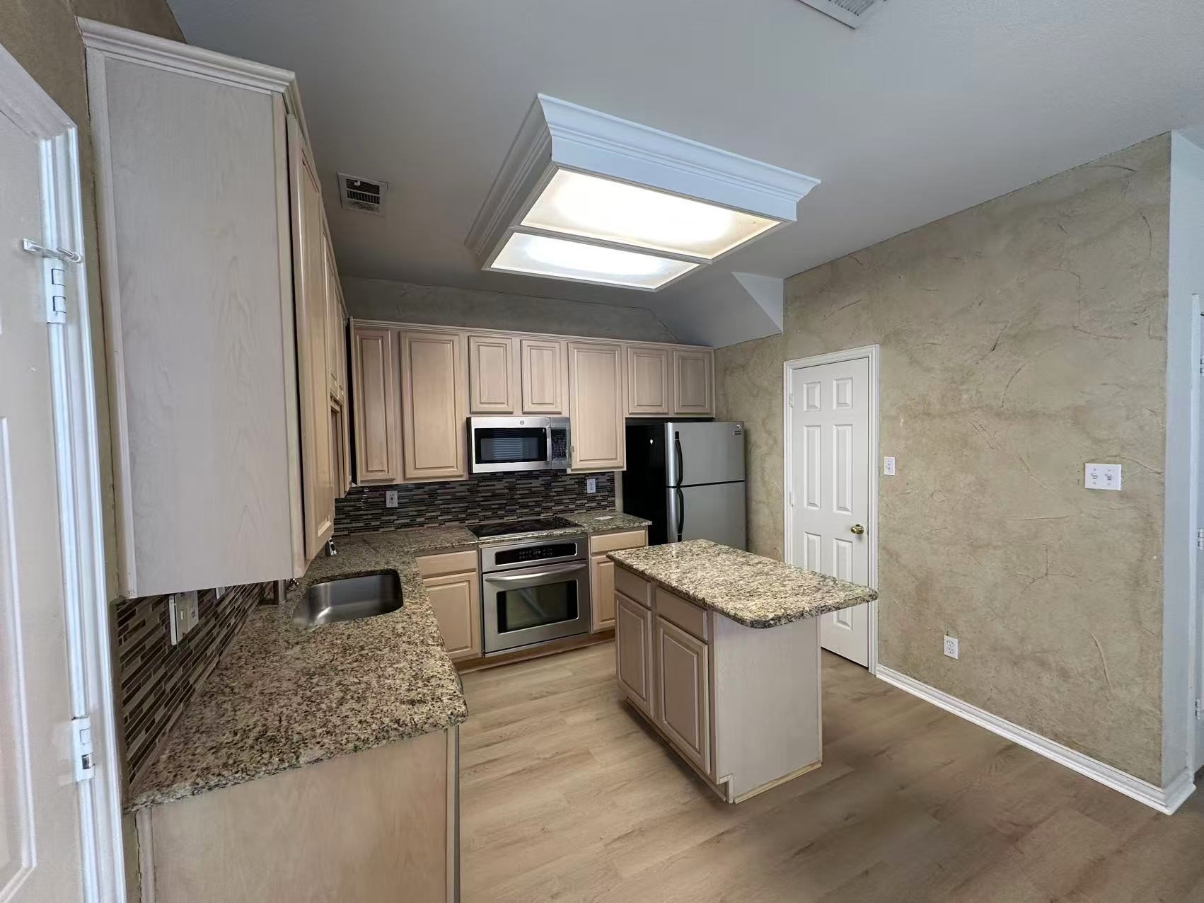 18719 Riverstone Court Dallas TX 75252