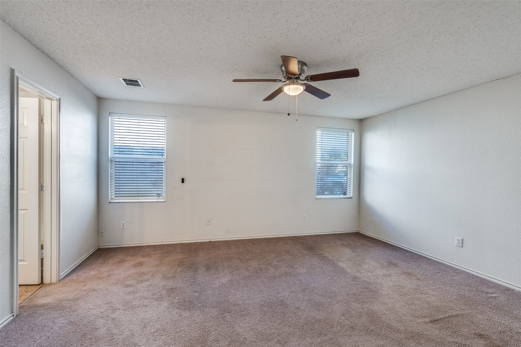 8402 Olivia Meadow Drive Arlington TX 76002