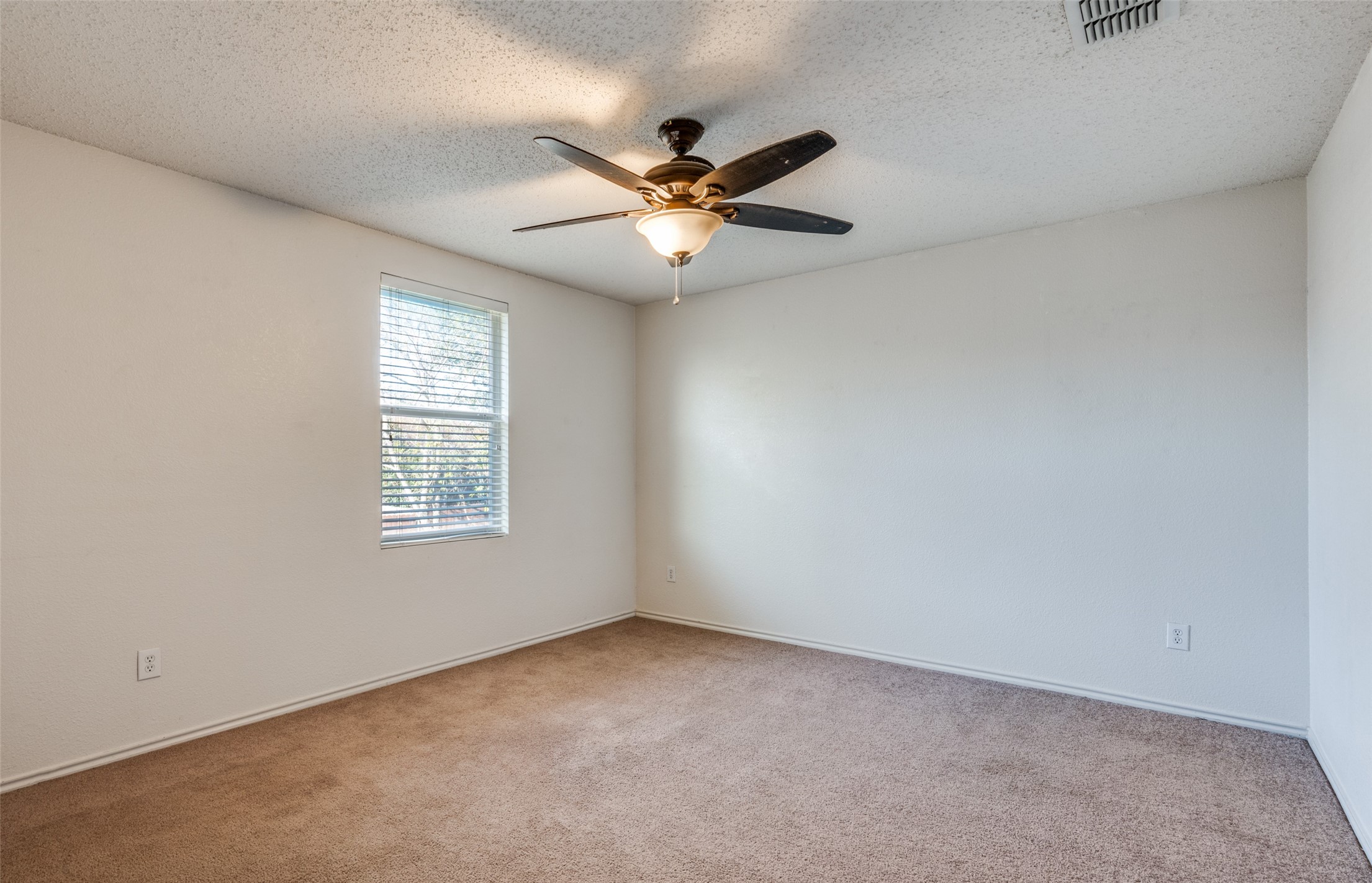 8402 Olivia Meadow Drive Arlington TX 76002