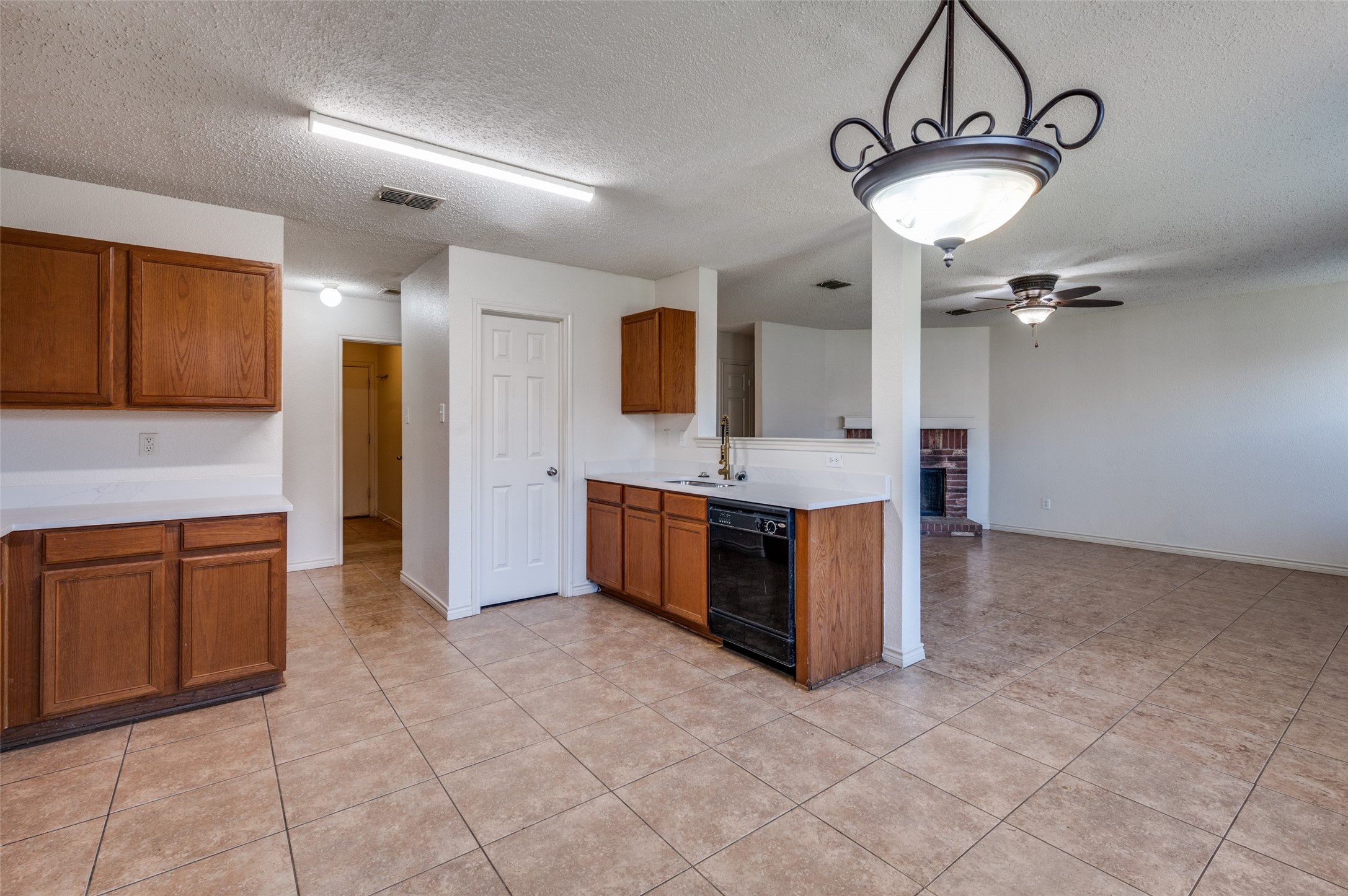 8402 Olivia Meadow Drive Arlington TX 76002