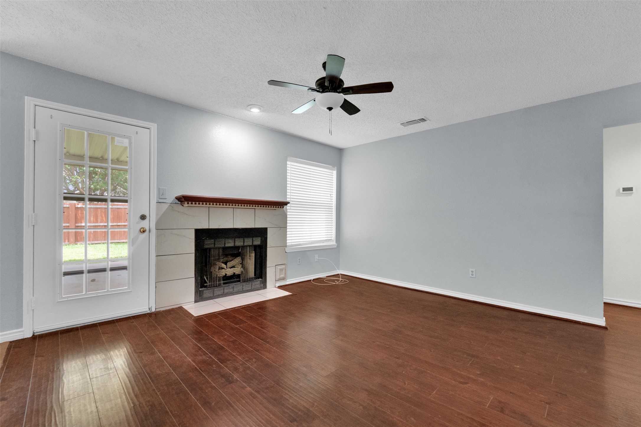 340 Clayton Street Grand Prairie TX 75052
