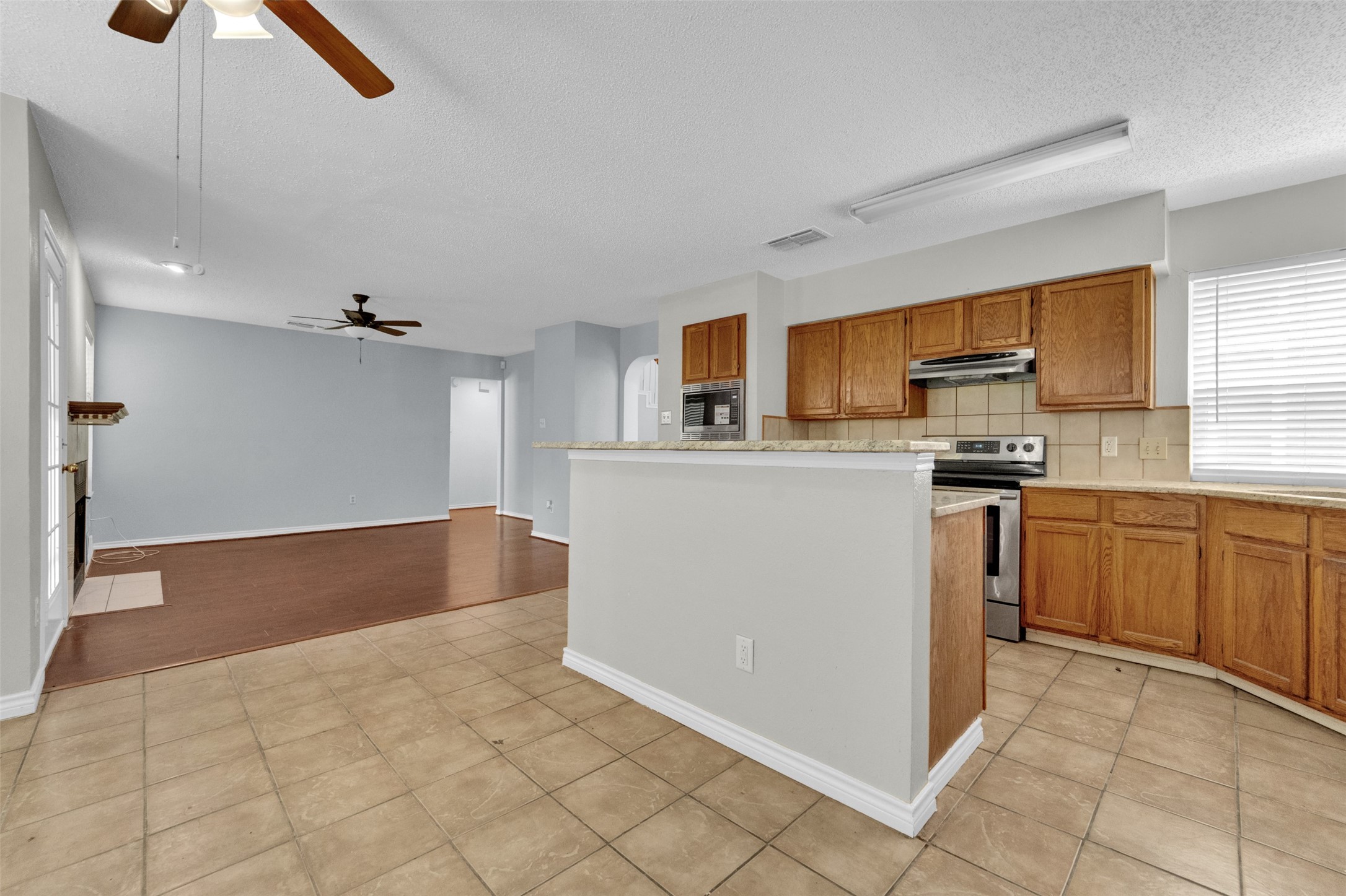 340 Clayton Street Grand Prairie TX 75052