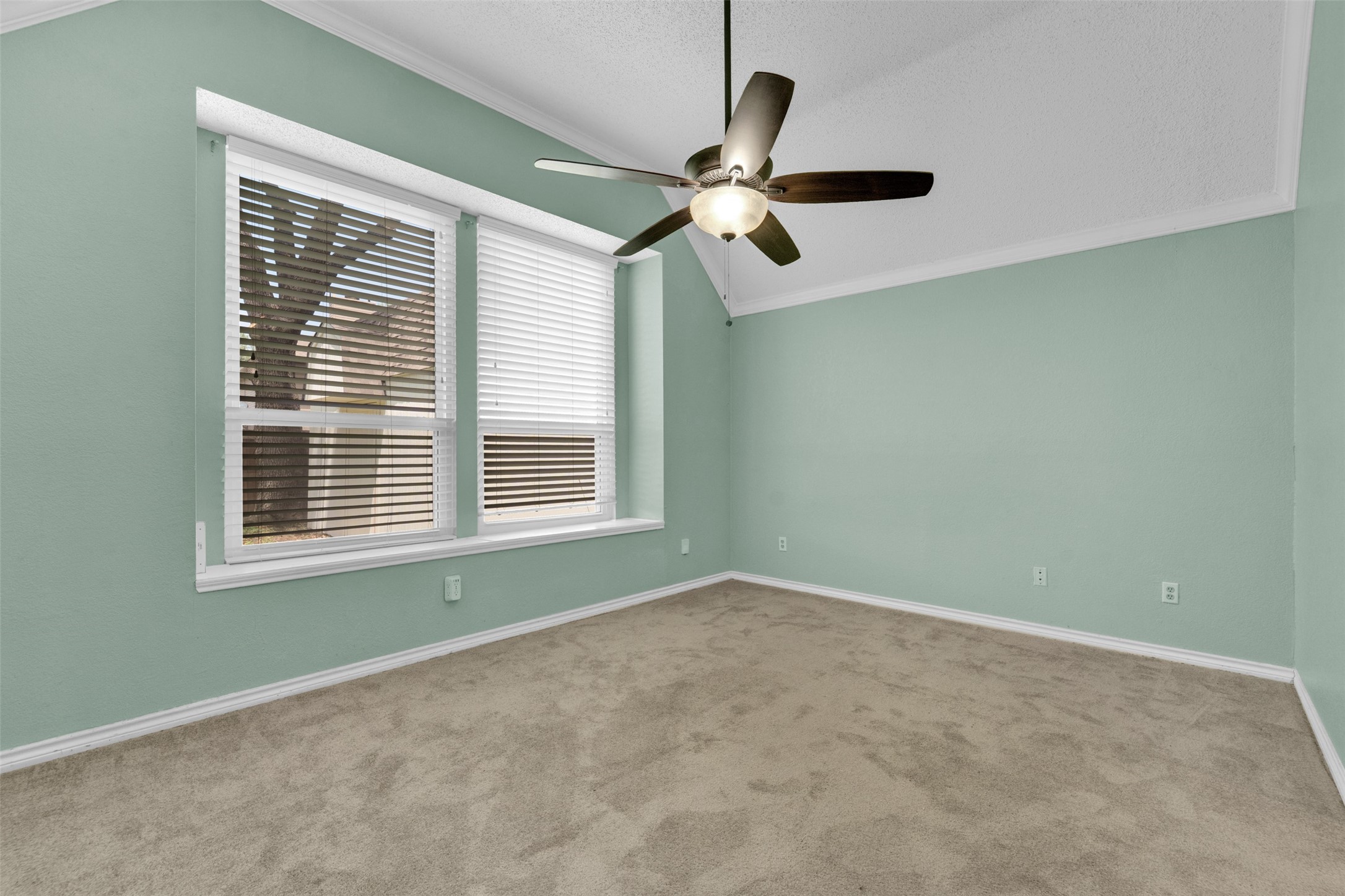 340 Clayton Street Grand Prairie TX 75052