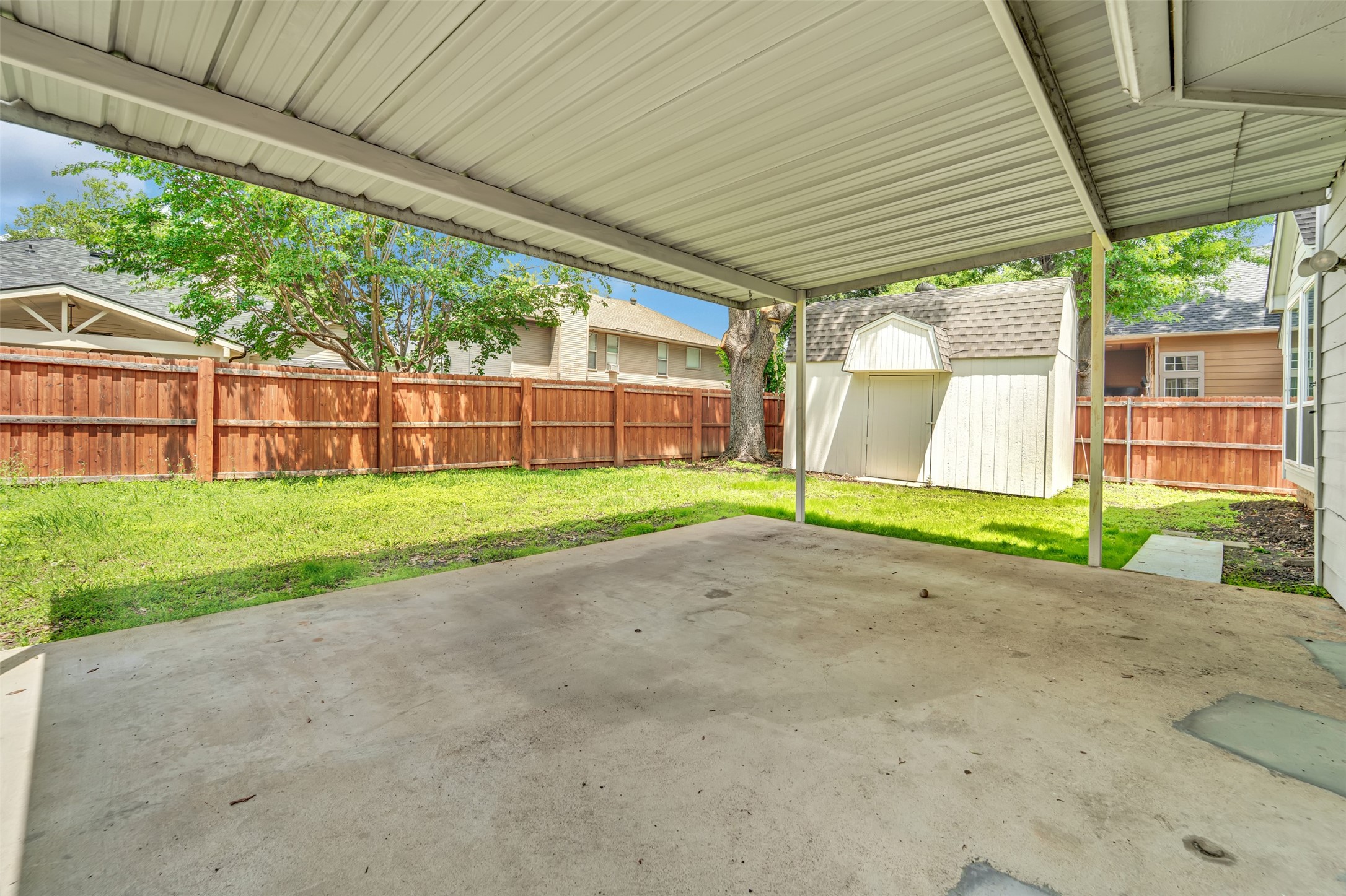 340 Clayton Street Grand Prairie TX 75052