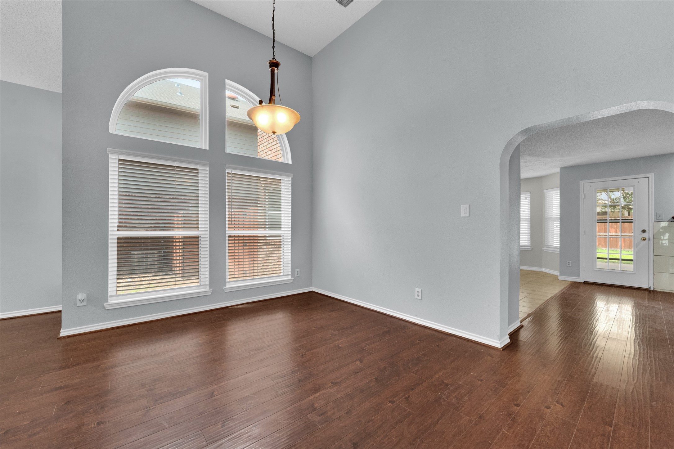 340 Clayton Street Grand Prairie TX 75052
