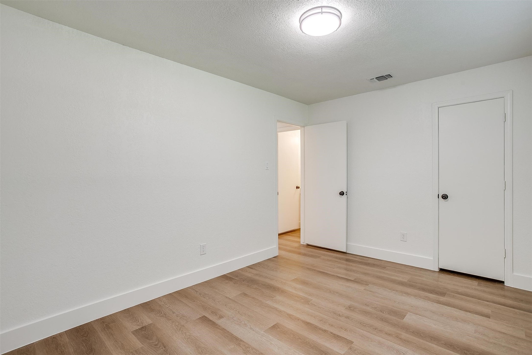 1101 Cypress Point Mansfield TX 76063