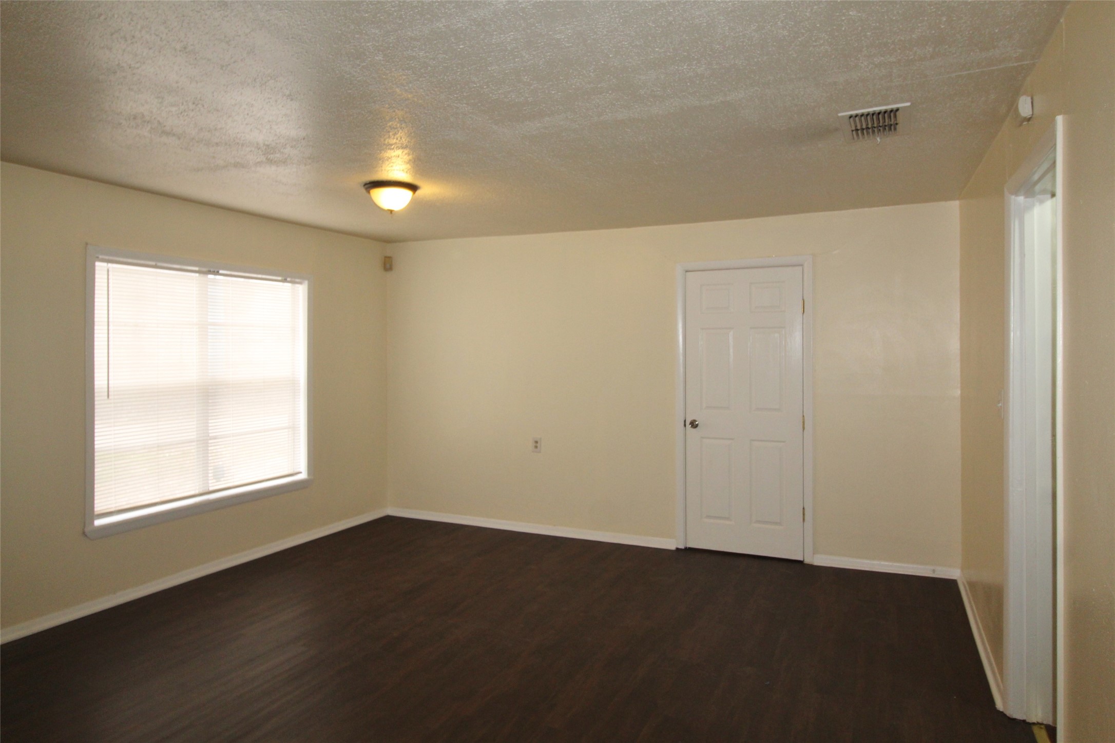 421 Dr Martin Luther King Jr Boulevard Waxahachie TX 75165