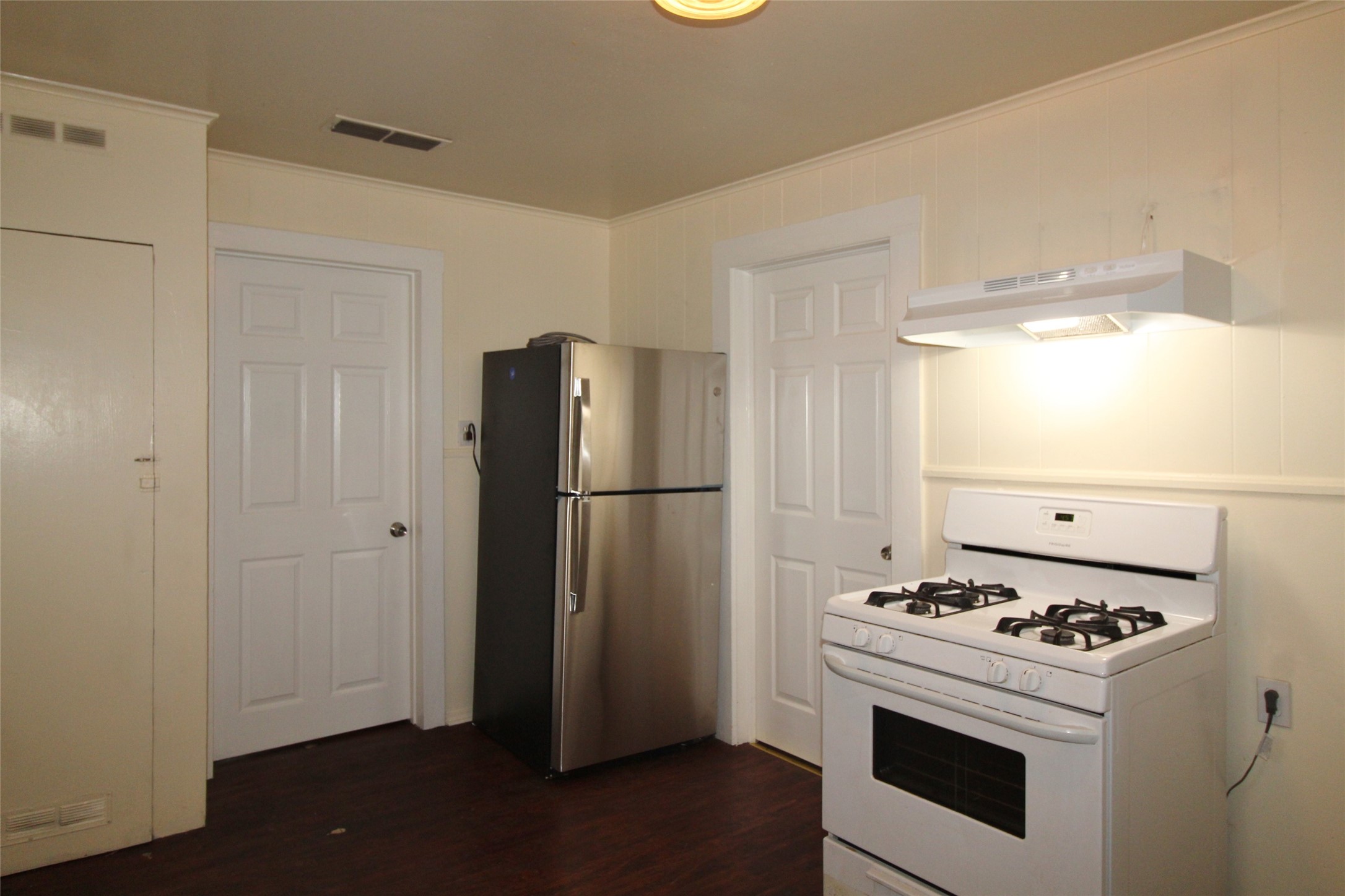 421 Dr Martin Luther King Jr Boulevard Waxahachie TX 75165