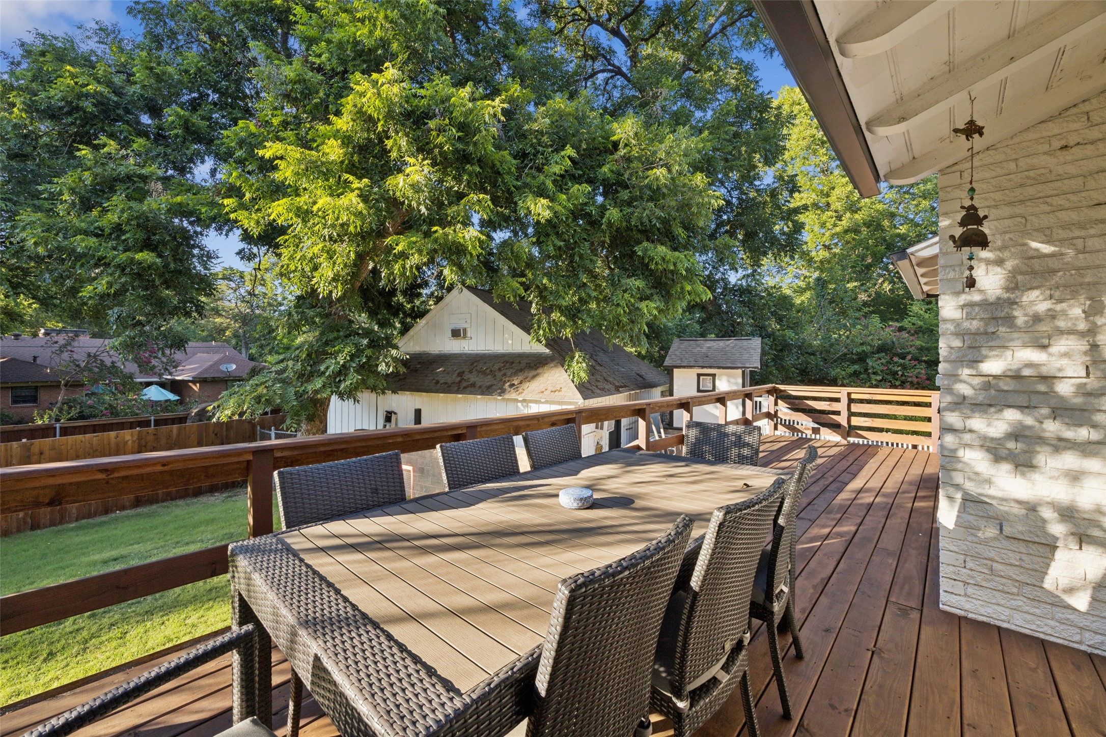 1657 Nob Hill Road Dallas TX 75208