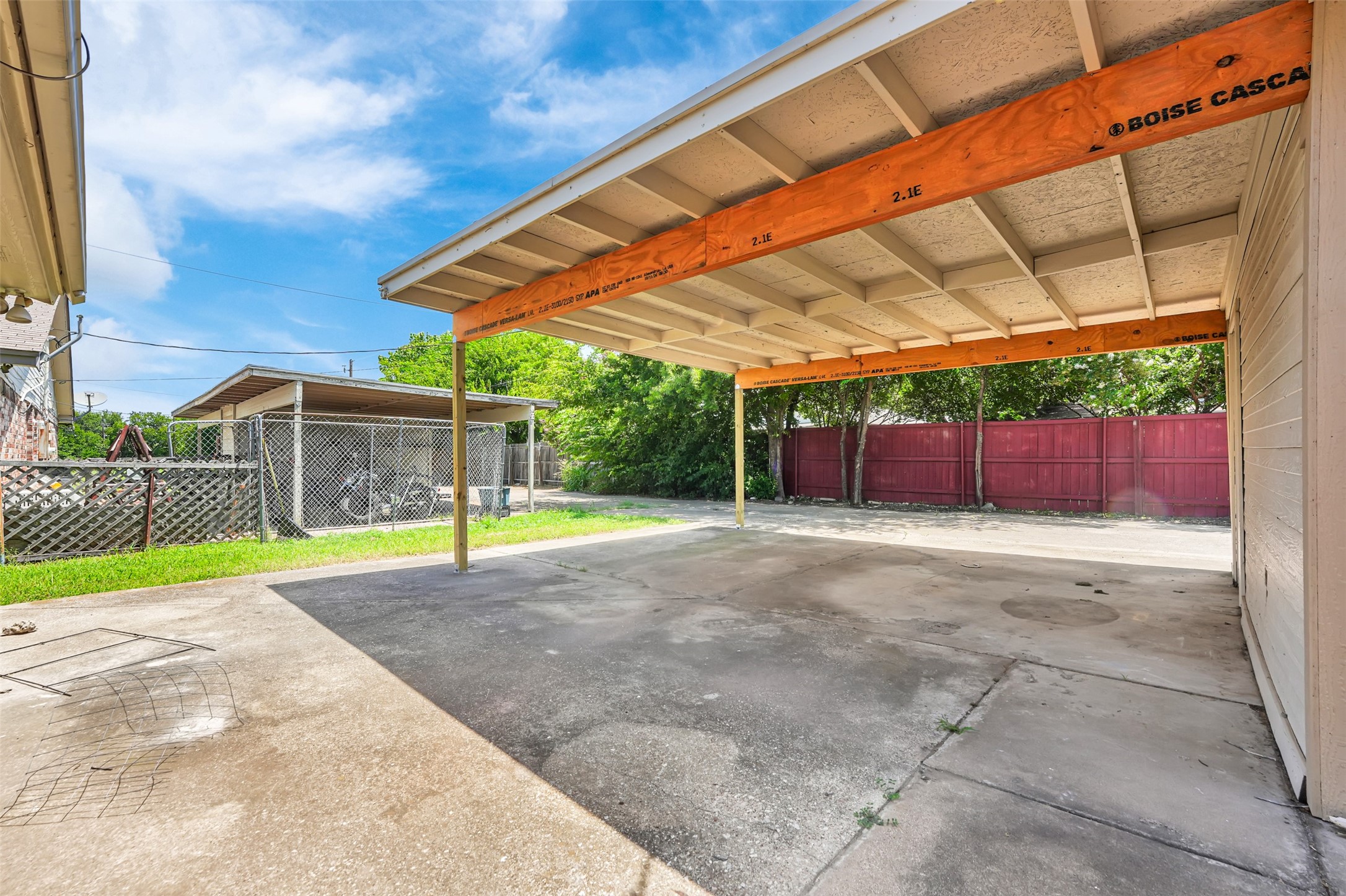 405 S Las Vegas Trail White Settlement TX 76108